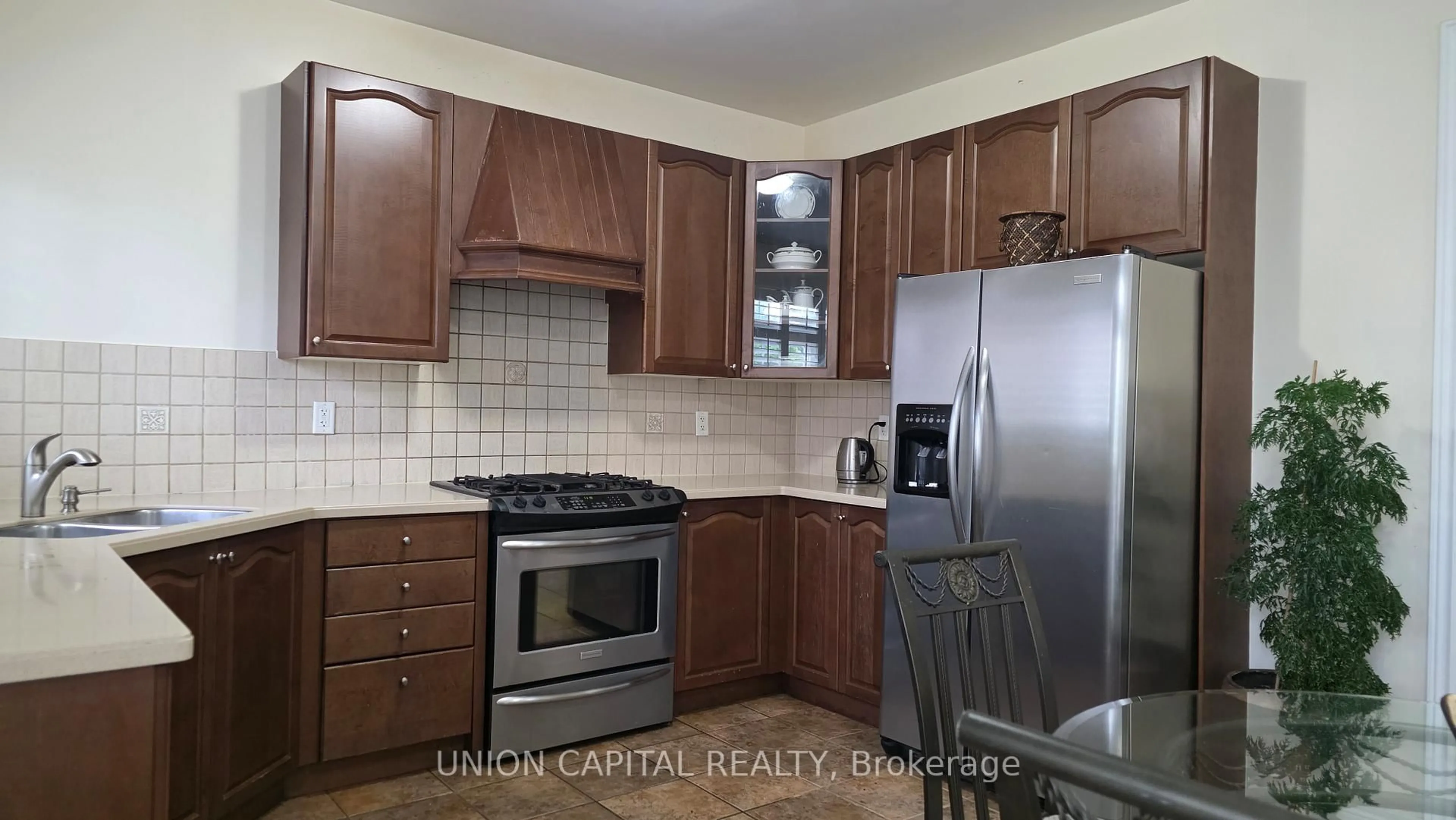 Standard kitchen, unknown for 2 Solace Rd, Markham Ontario L6E 0A3