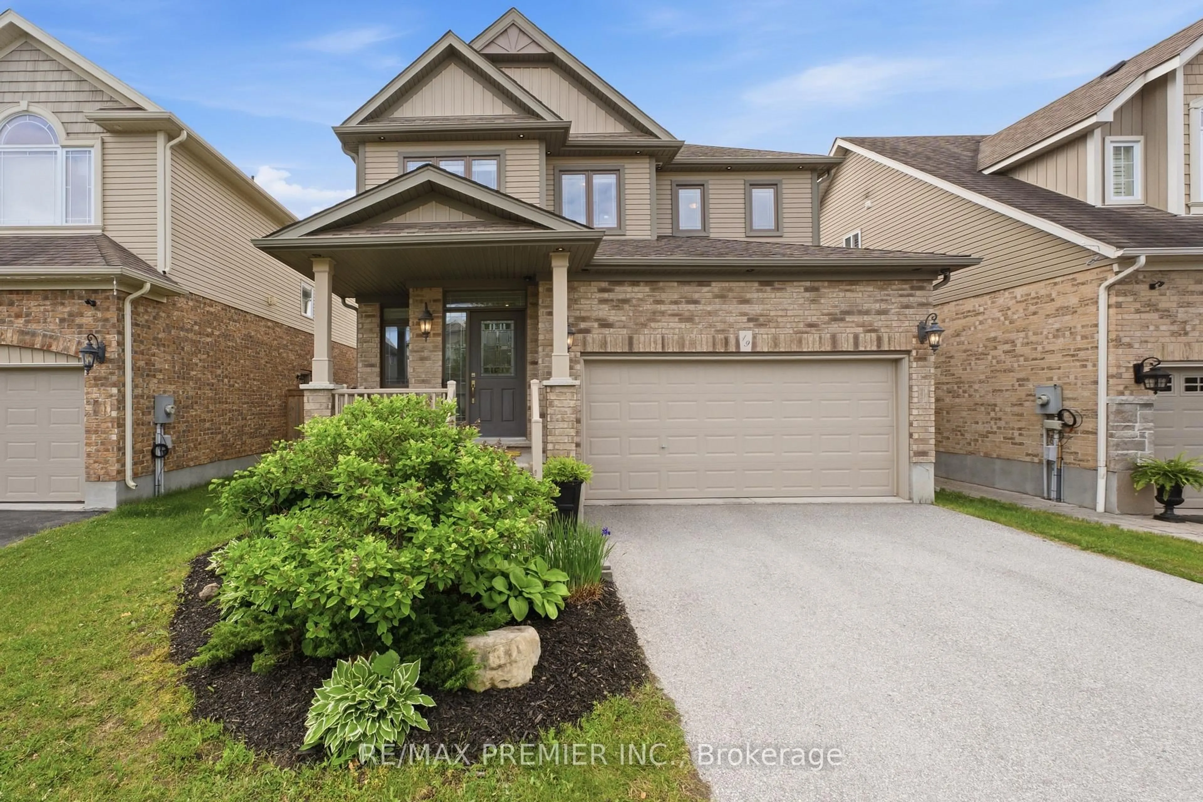 Home with brick exterior material, street for 19 Burt Ave, New Tecumseth Ontario L9R 0G3