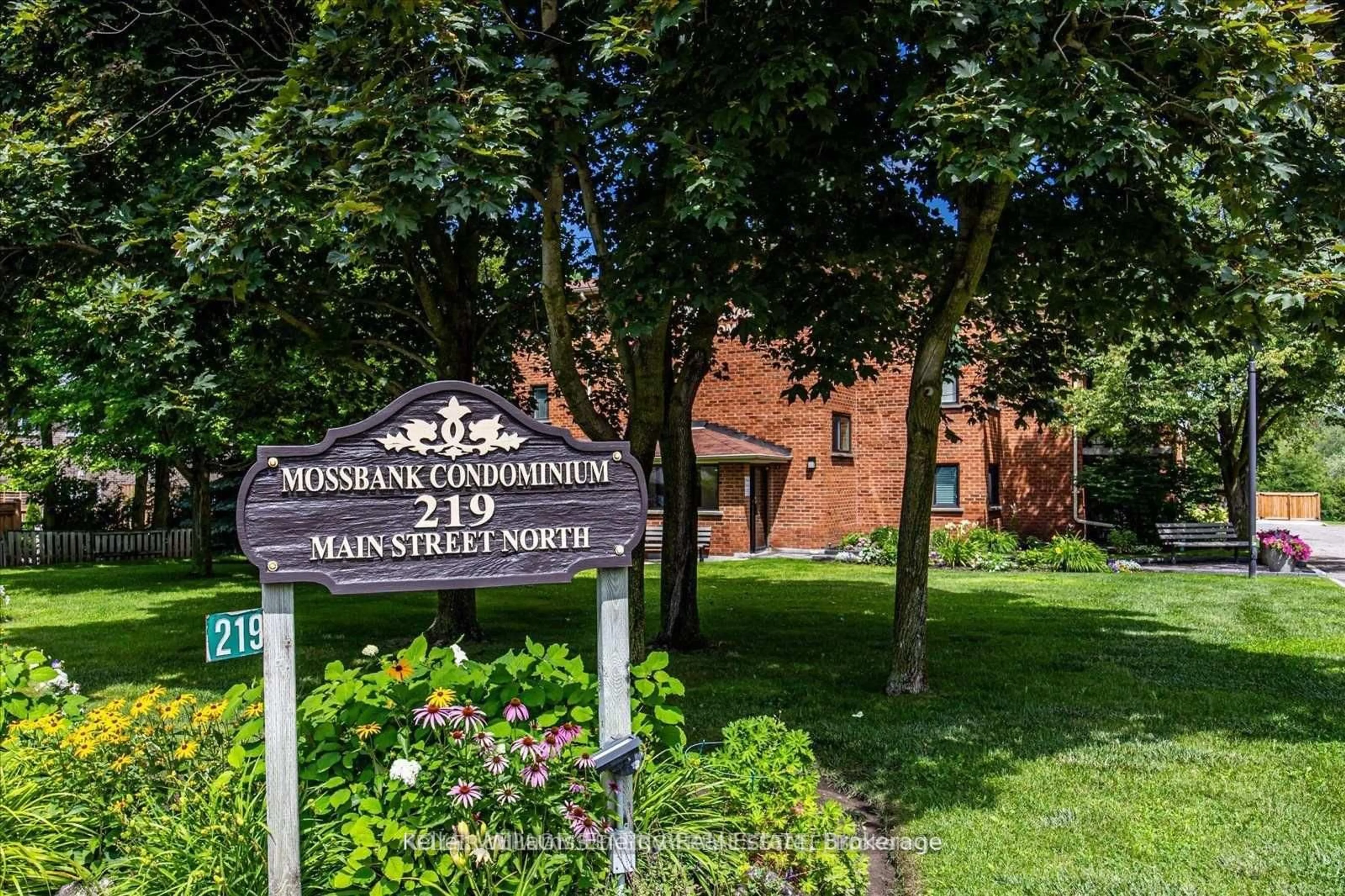 Unknown for 219 Main St #304, Uxbridge Ontario L9P 1C4