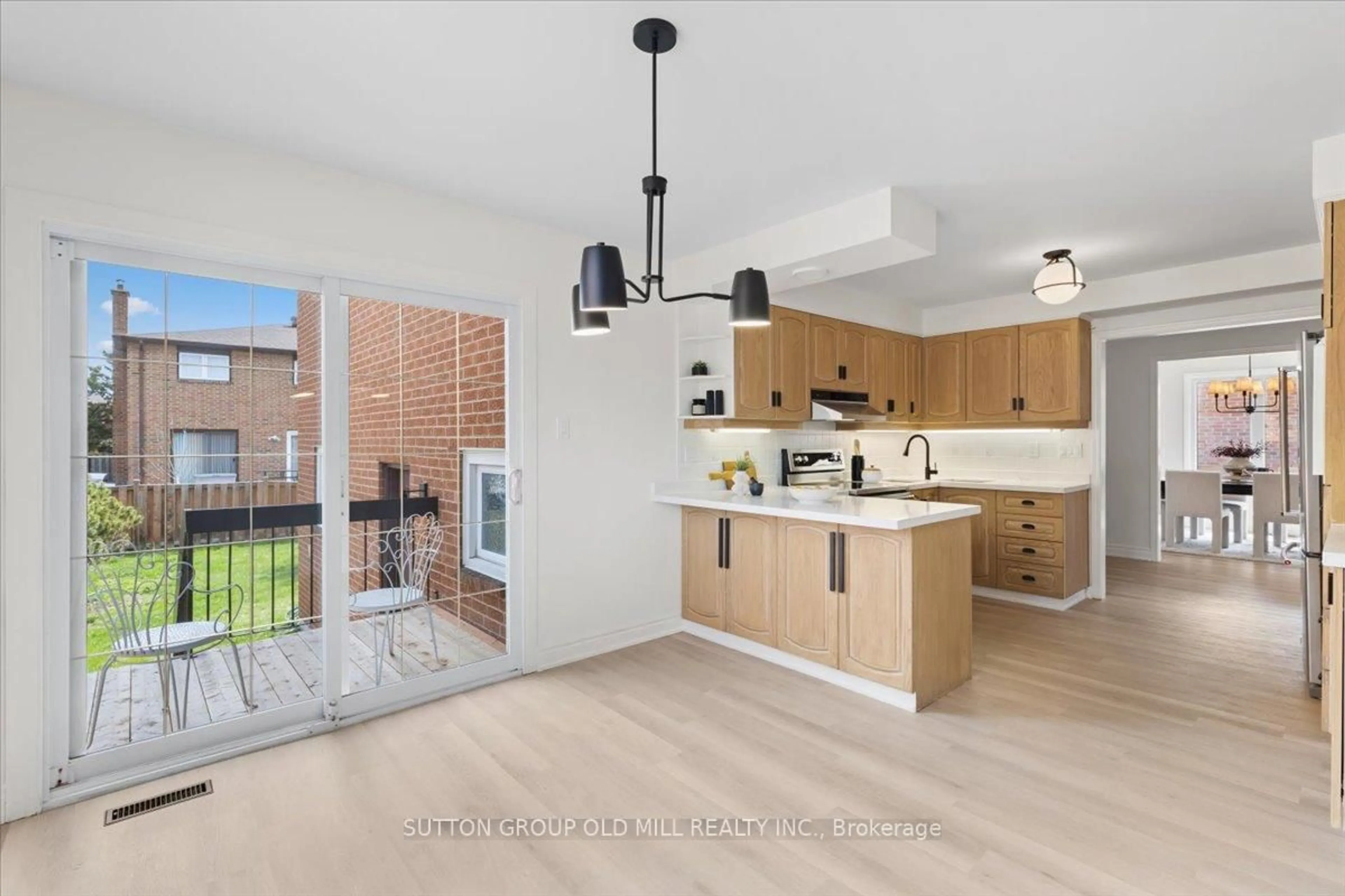 Open concept kitchen, unknown for 37 Brandy Cres, Vaughan Ontario L4L 3C5