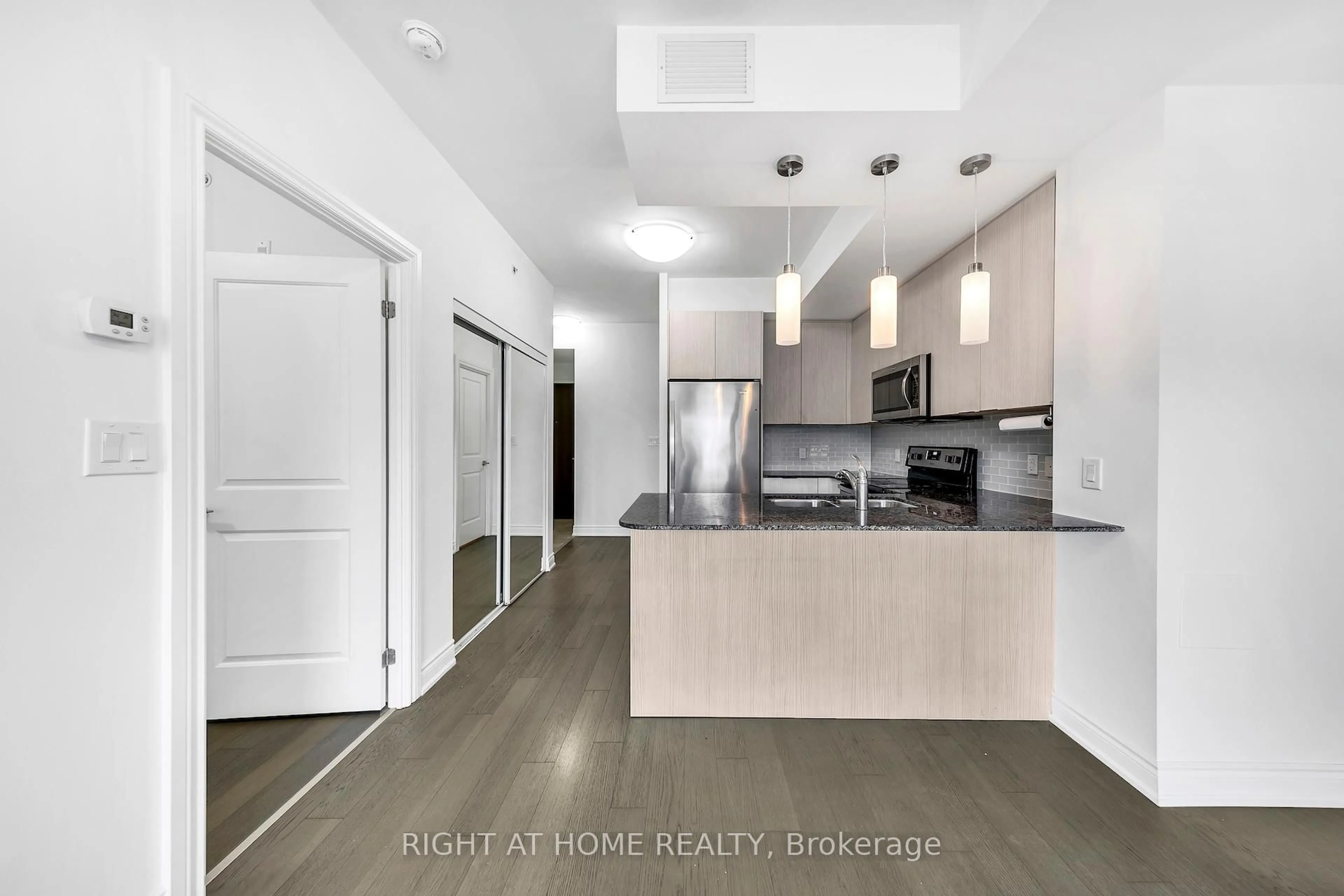 Unknown for 86 Woodbridge Ave #316, Vaughan Ontario L4L 0E4