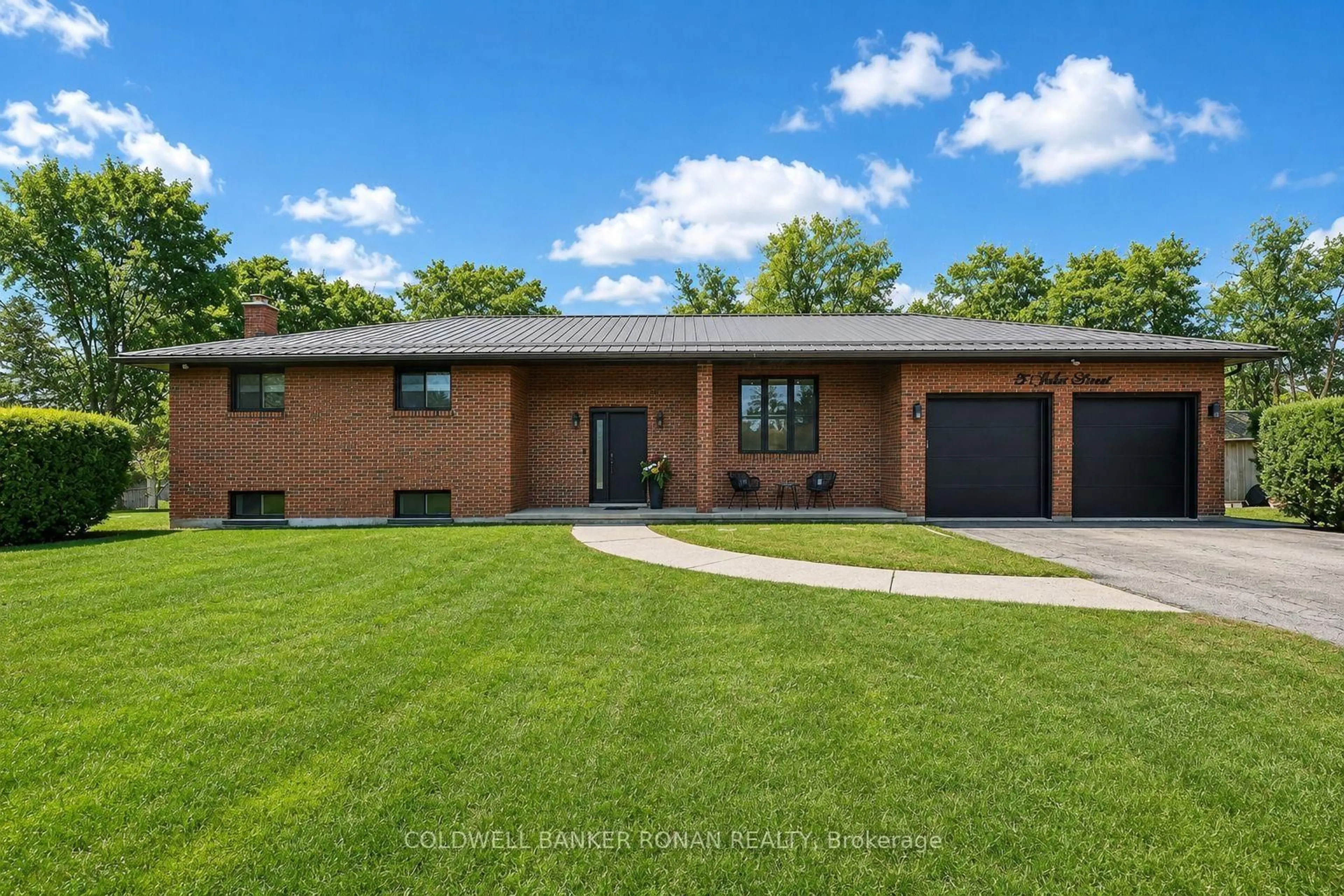 Home with brick exterior material, street for 5 John St, Adjala-Tosorontio Ontario L0G 1L0