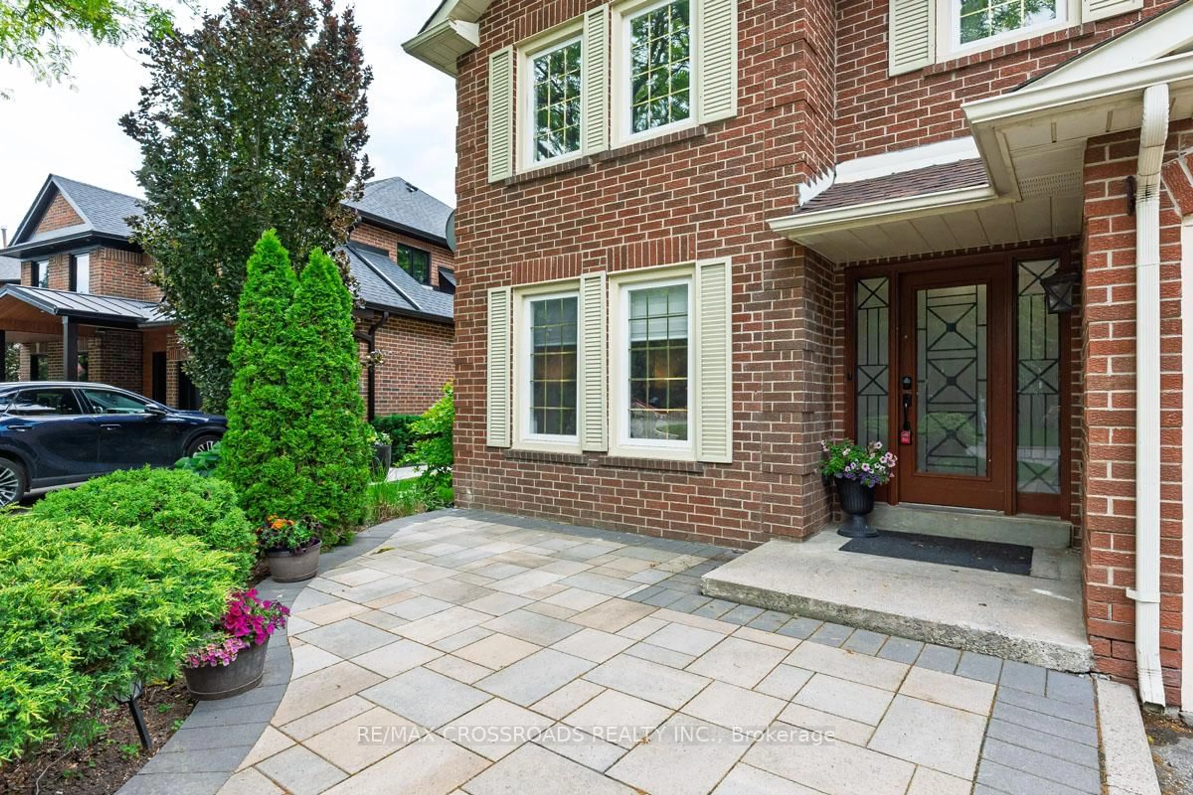 Home with brick exterior material, street for 16 Heisey Dr, Markham Ontario L3P 4P7