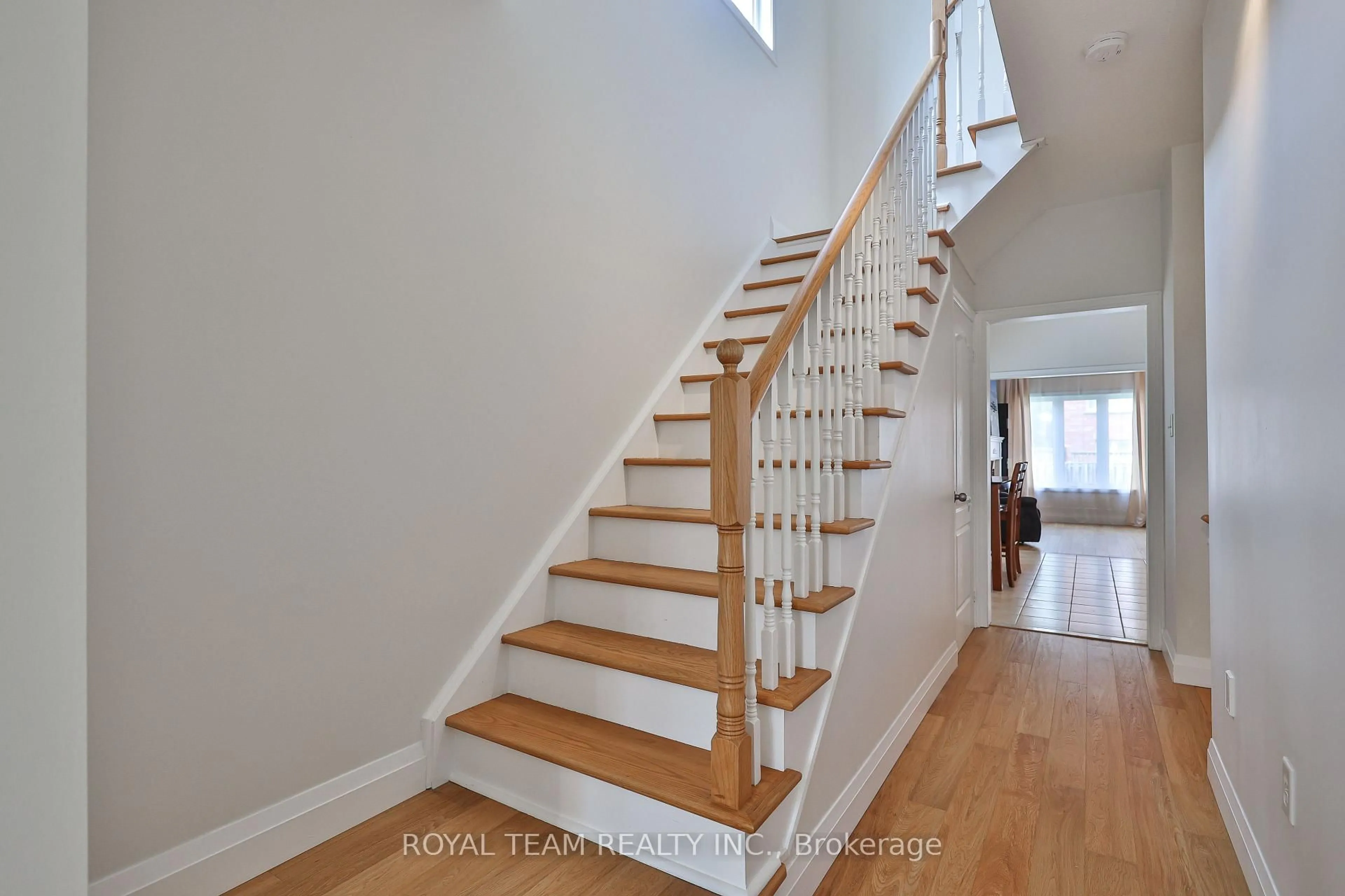 Stairs for 12 Spring Arbour Rd, Vaughan Ontario L4J 0B7