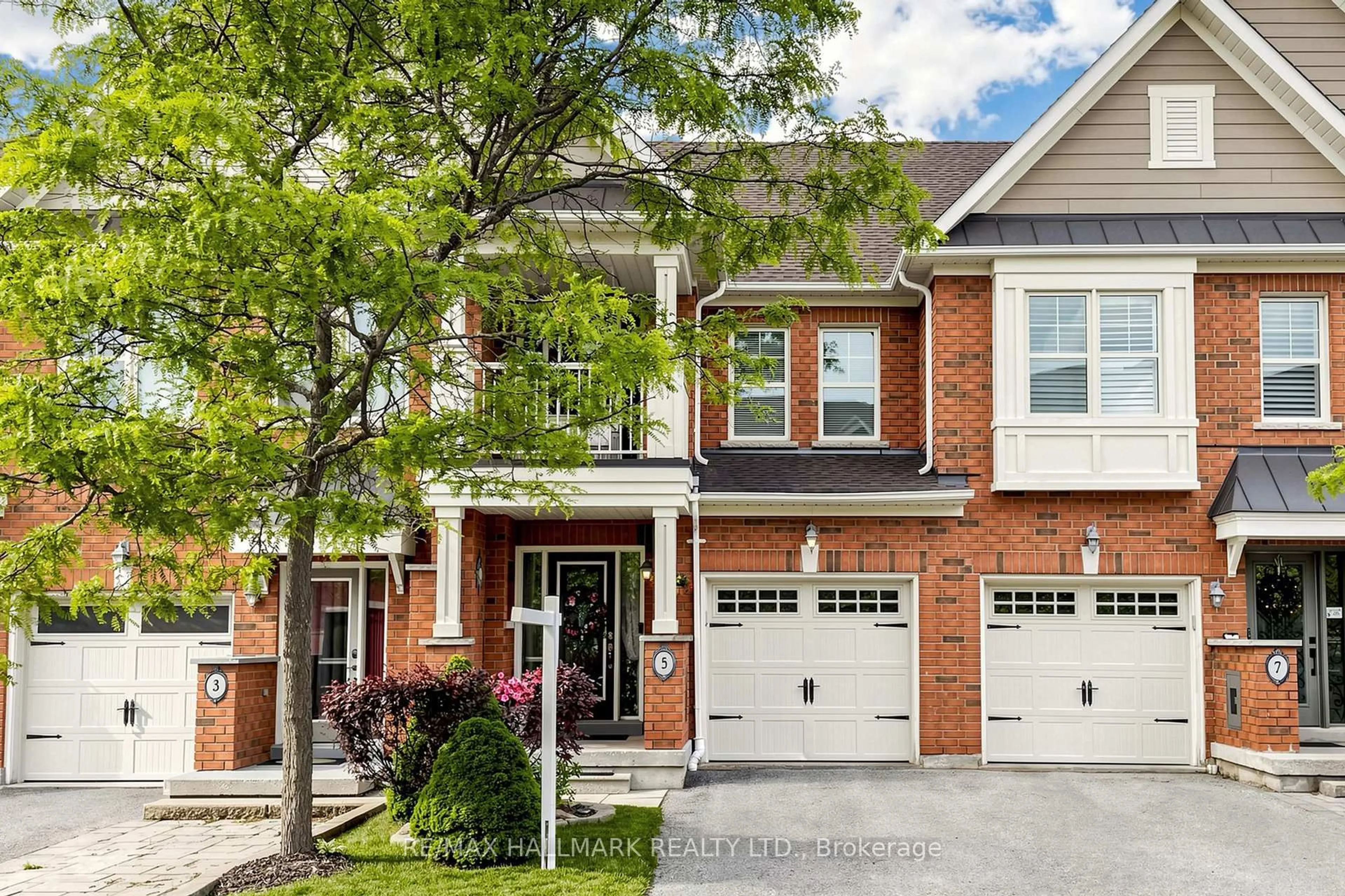 Home with brick exterior material, street for 5 Bearings Ave, Whitchurch-Stouffville Ontario L4A 0W6
