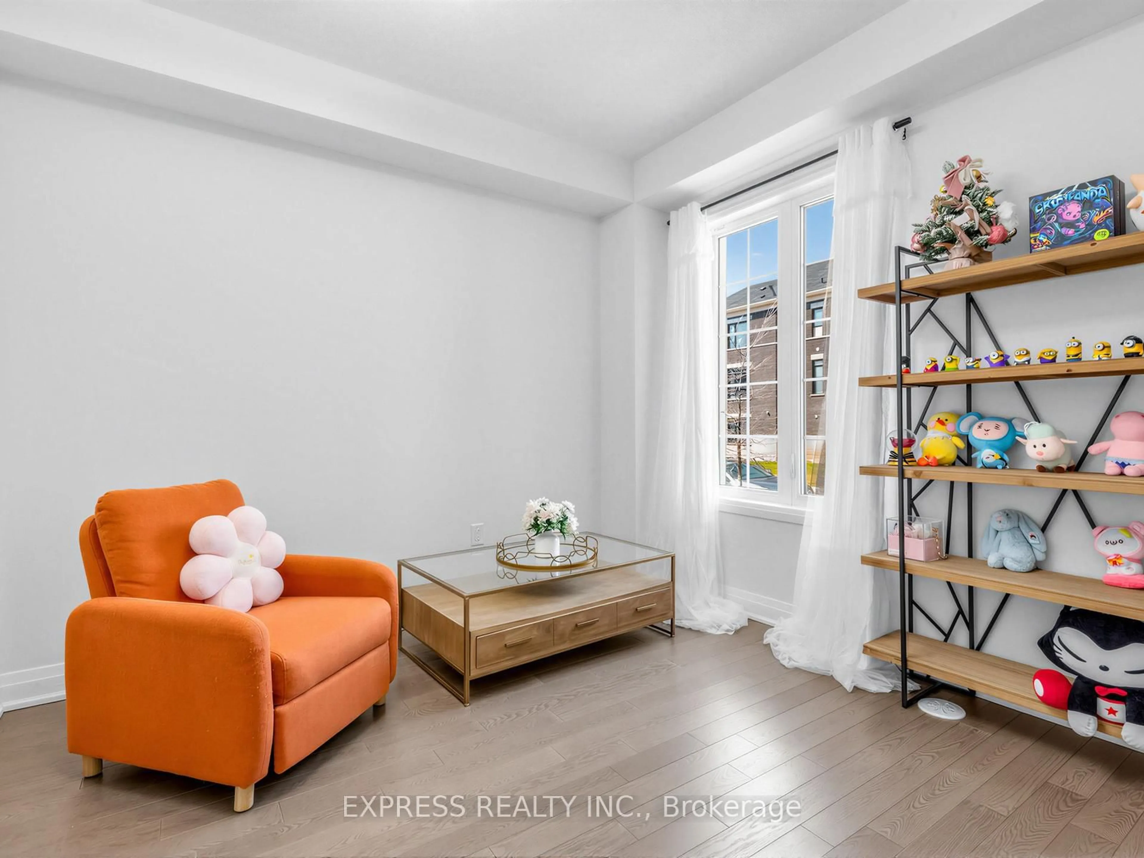 Living room with furniture, unknown for 85 Casely Ave, Richmond Hill Ontario L4S 0K7