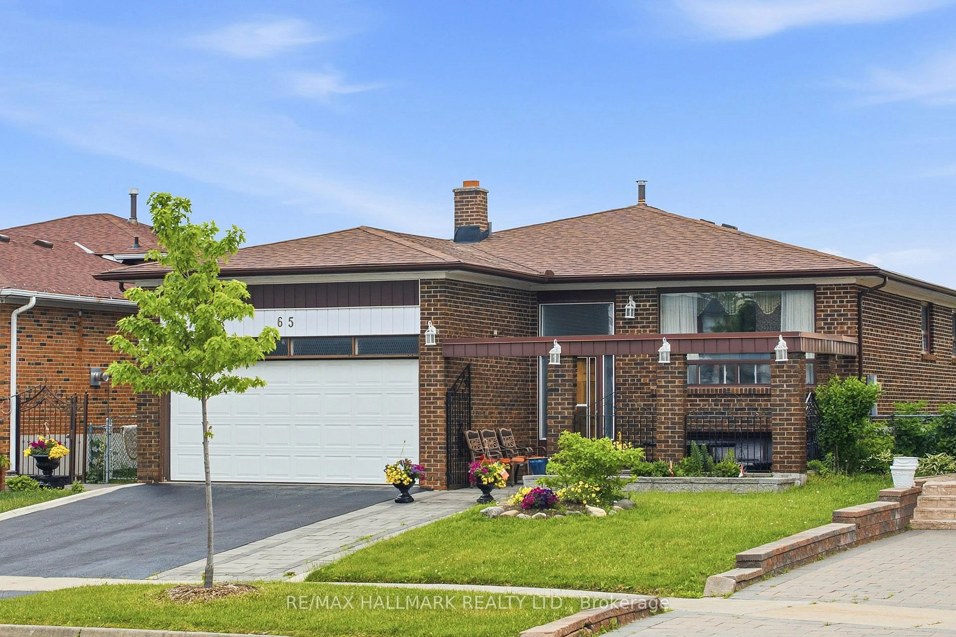 Home with brick exterior material, street for 65 Oakhill Rd, Vaughan Ontario L4L 2H2