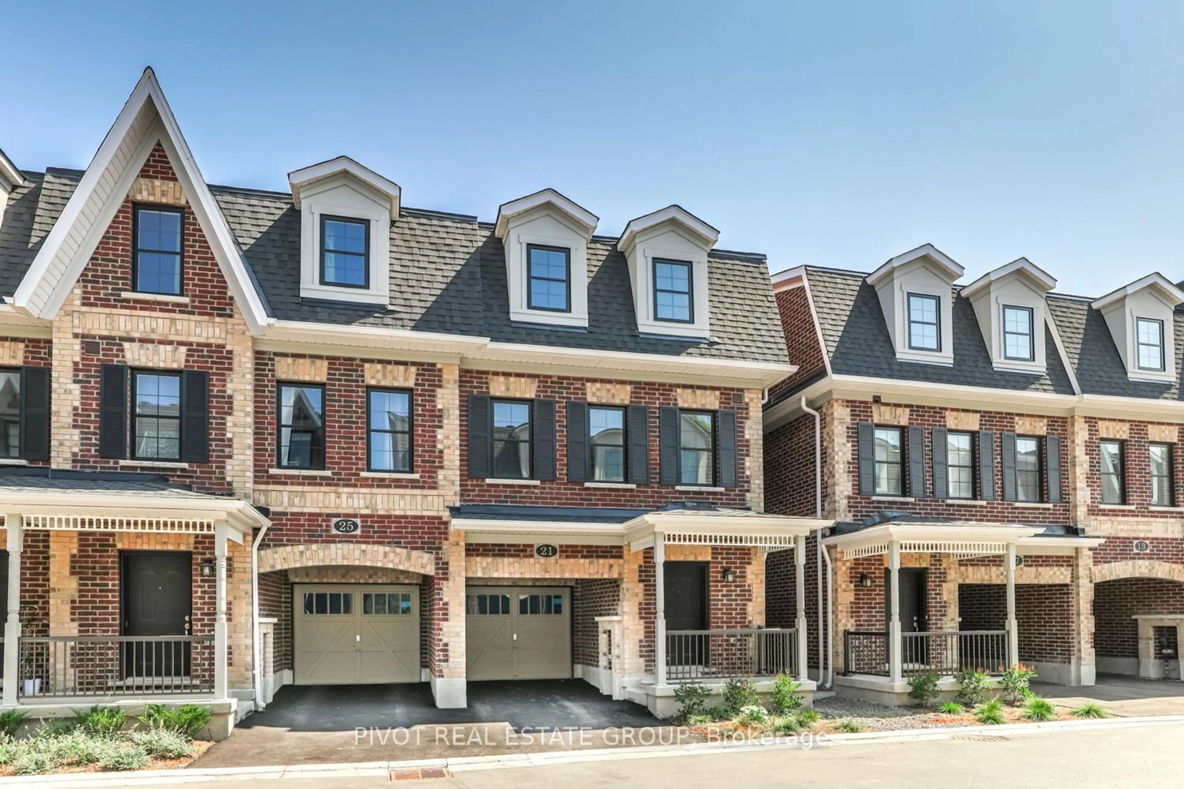 Home with brick exterior material, street for 21 Kennisis Way, Vaughan Ontario L6A 3Y5