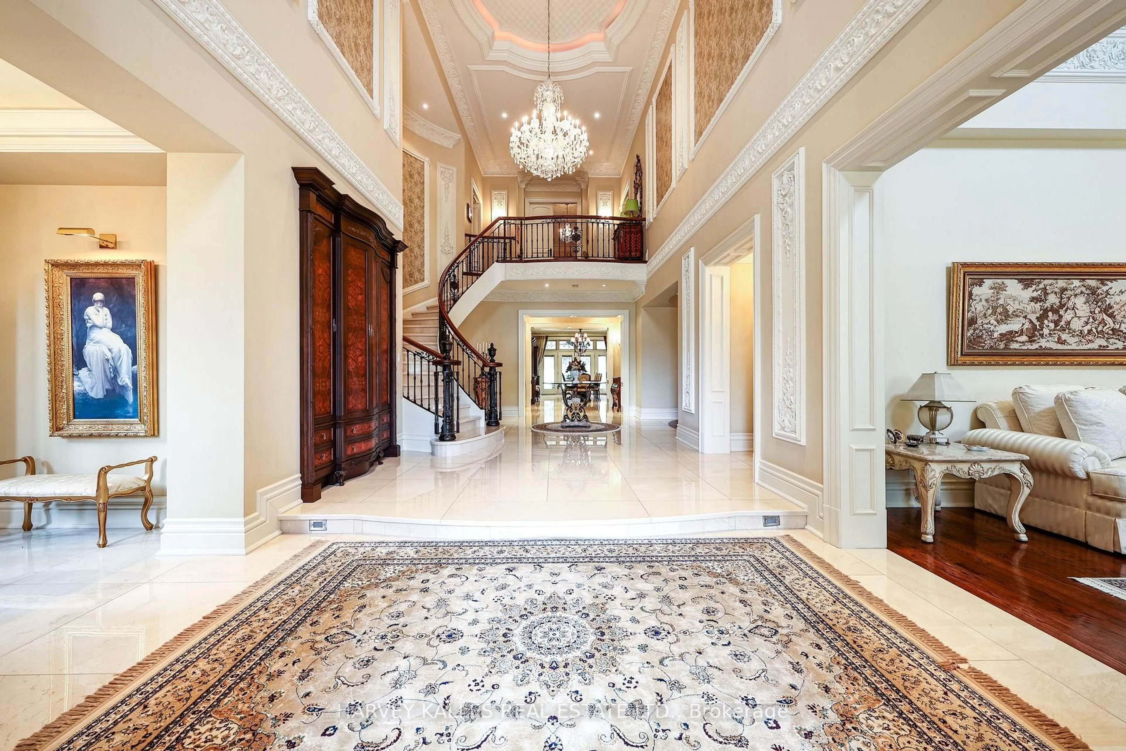 Indoor foyer for 165 Parr Pl, Vaughan Ontario L4J 8L1