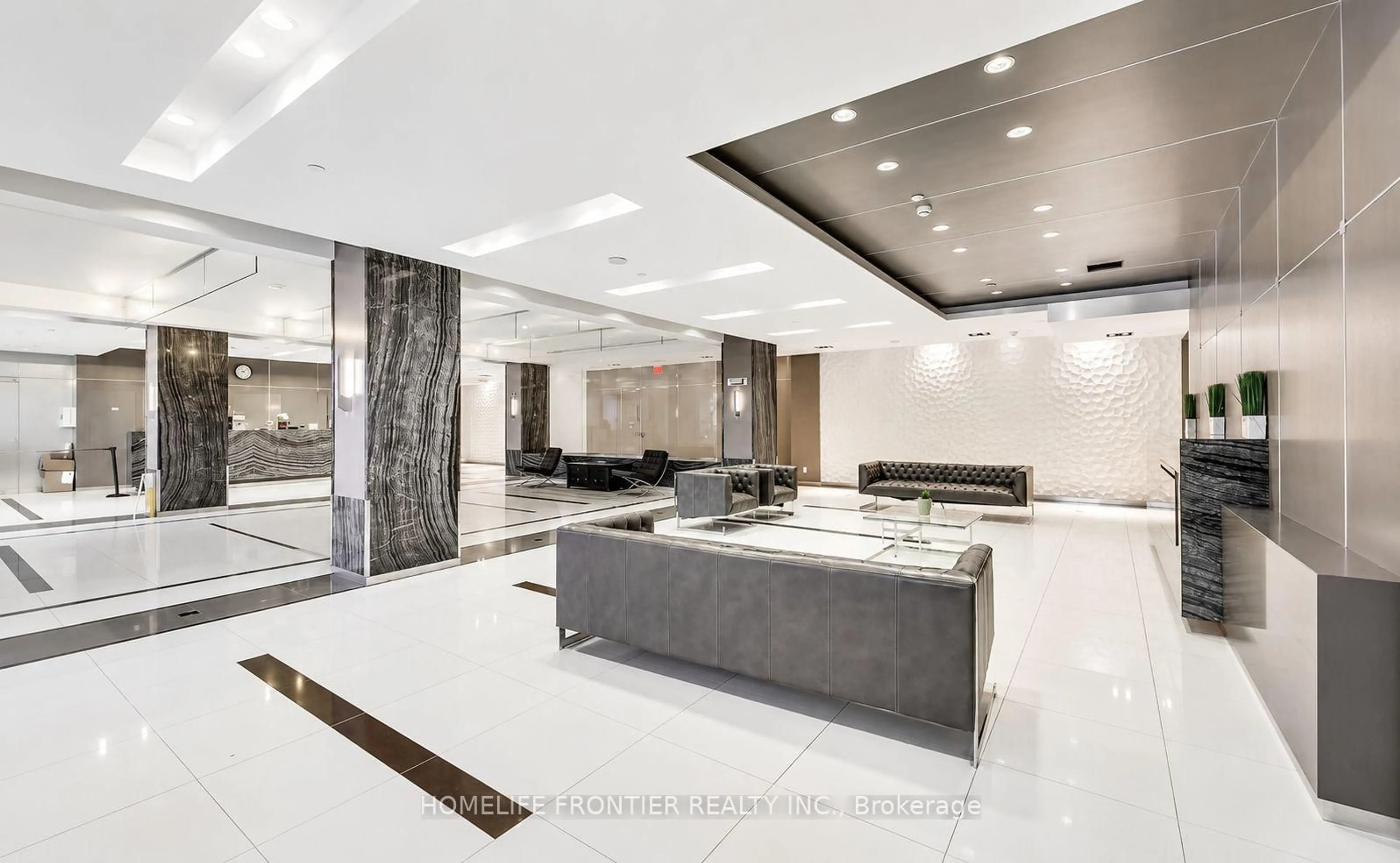 Lobby for 7165 Yonge St #1810, Markham Ontario L3T 0C9