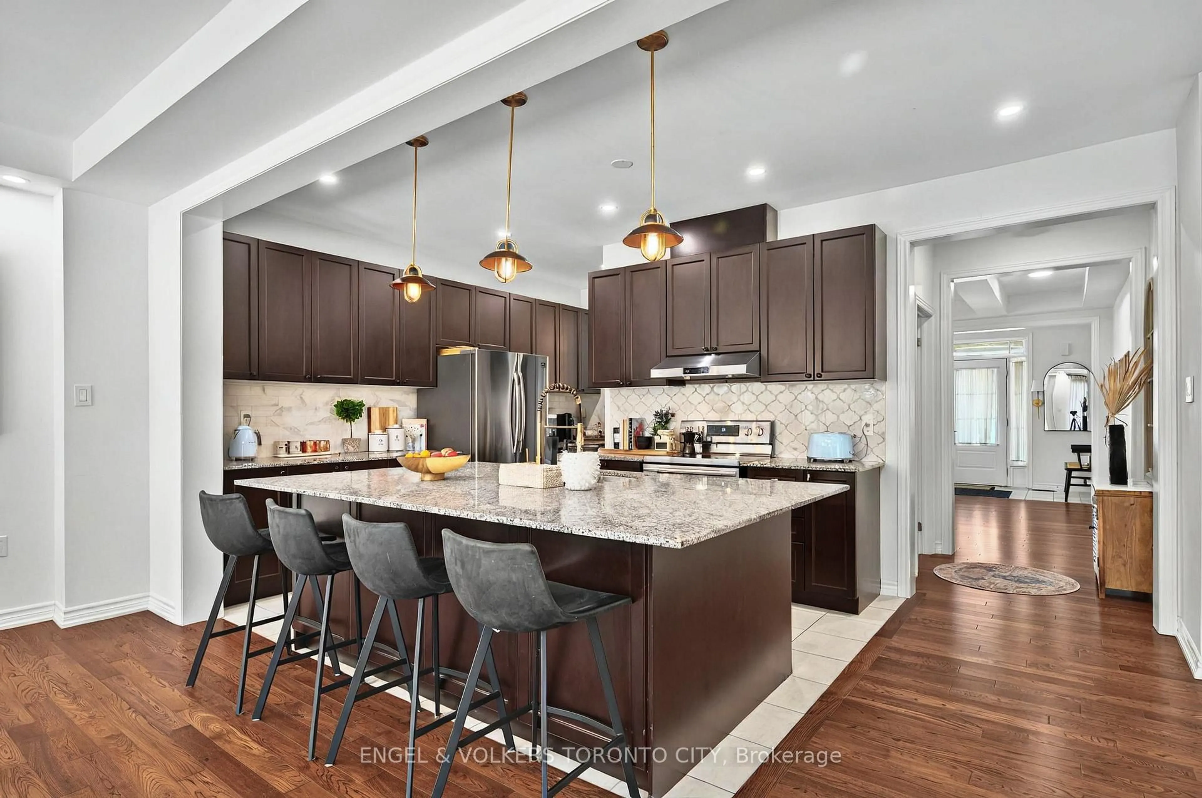 Open concept kitchen, unknown for 67 Alf Neely Way, Newmarket Ontario L3Y 0C6