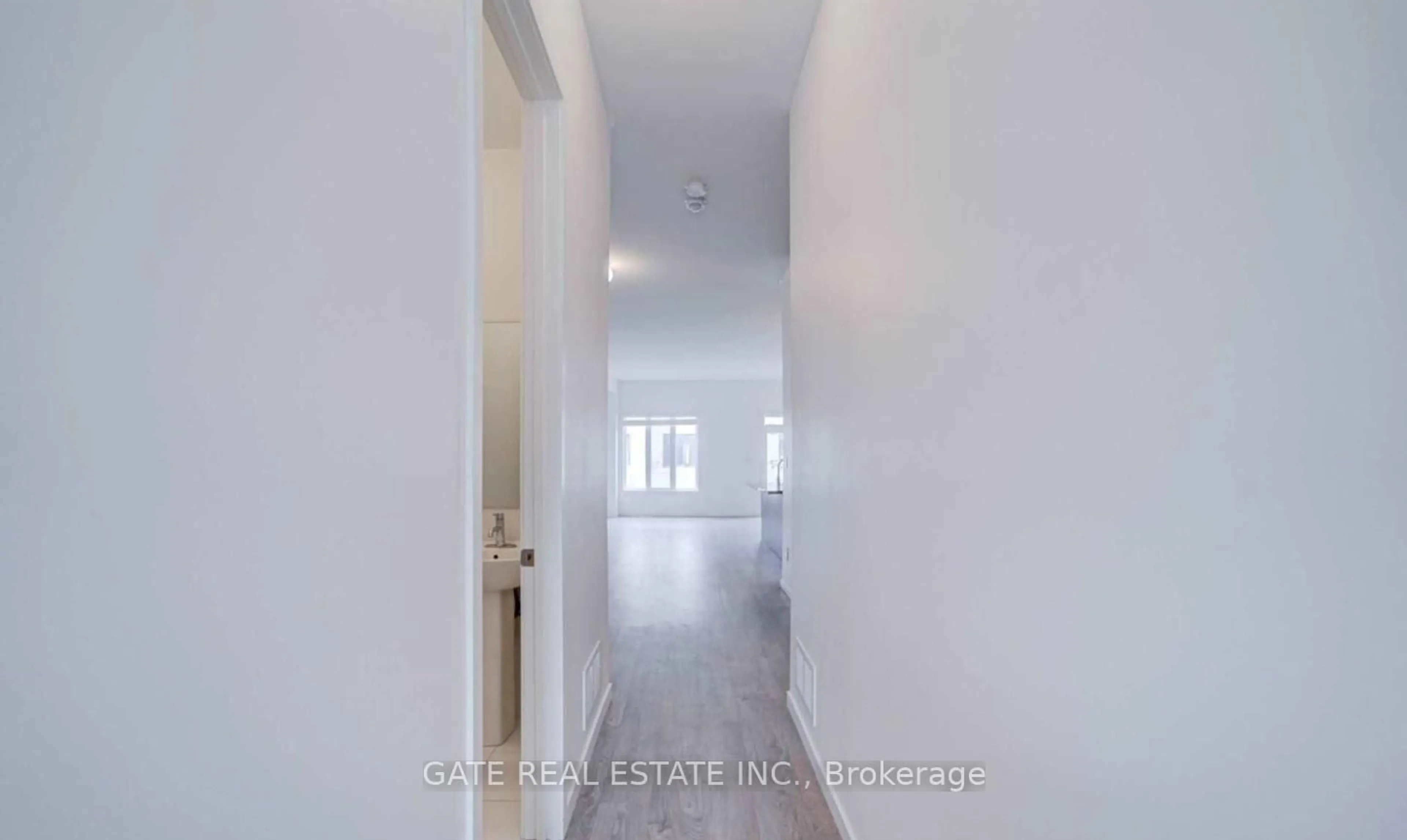 Indoor entryway for 189 Elyse Crt, Aurora Ontario L4G 2C9