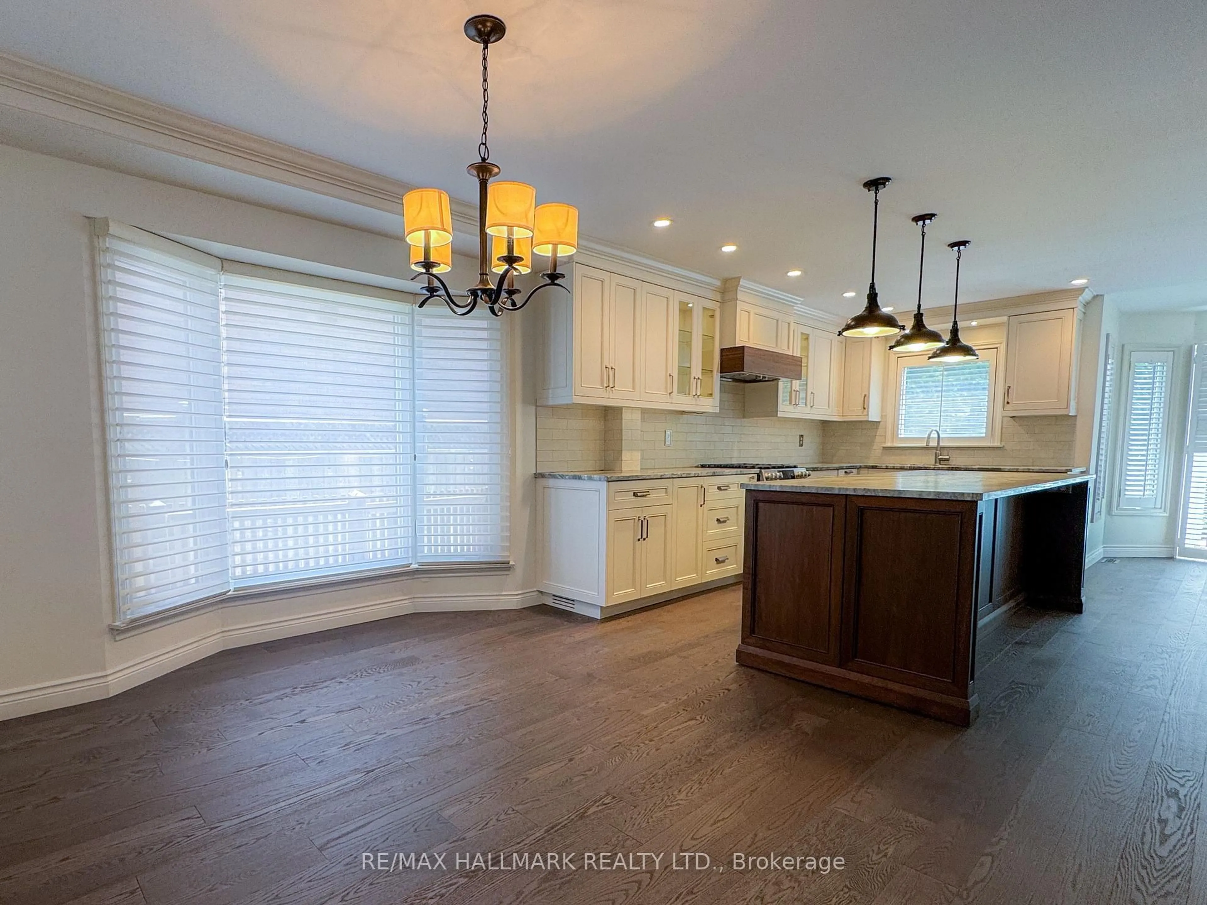 Open concept kitchen, ceramic/tile floor for 145 Old Surrey Lane, Richmond Hill Ontario L4C 6R9