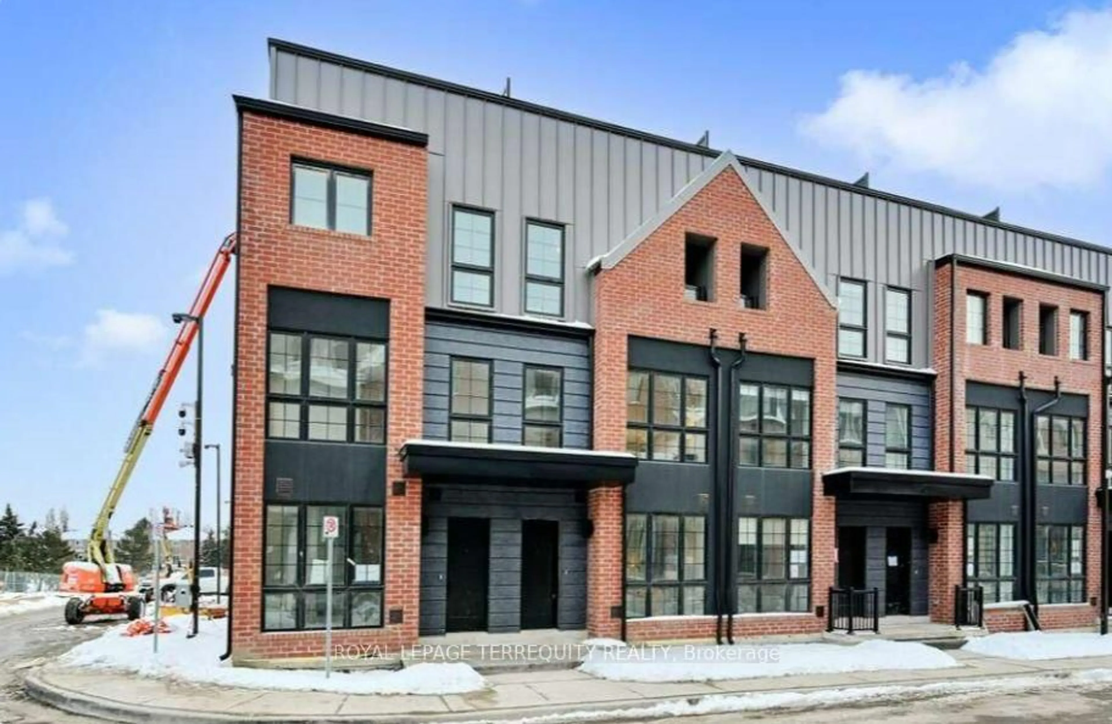 Home with brick exterior material, building for 150 Alton Cres, Vaughan Ontario L4J 0M1