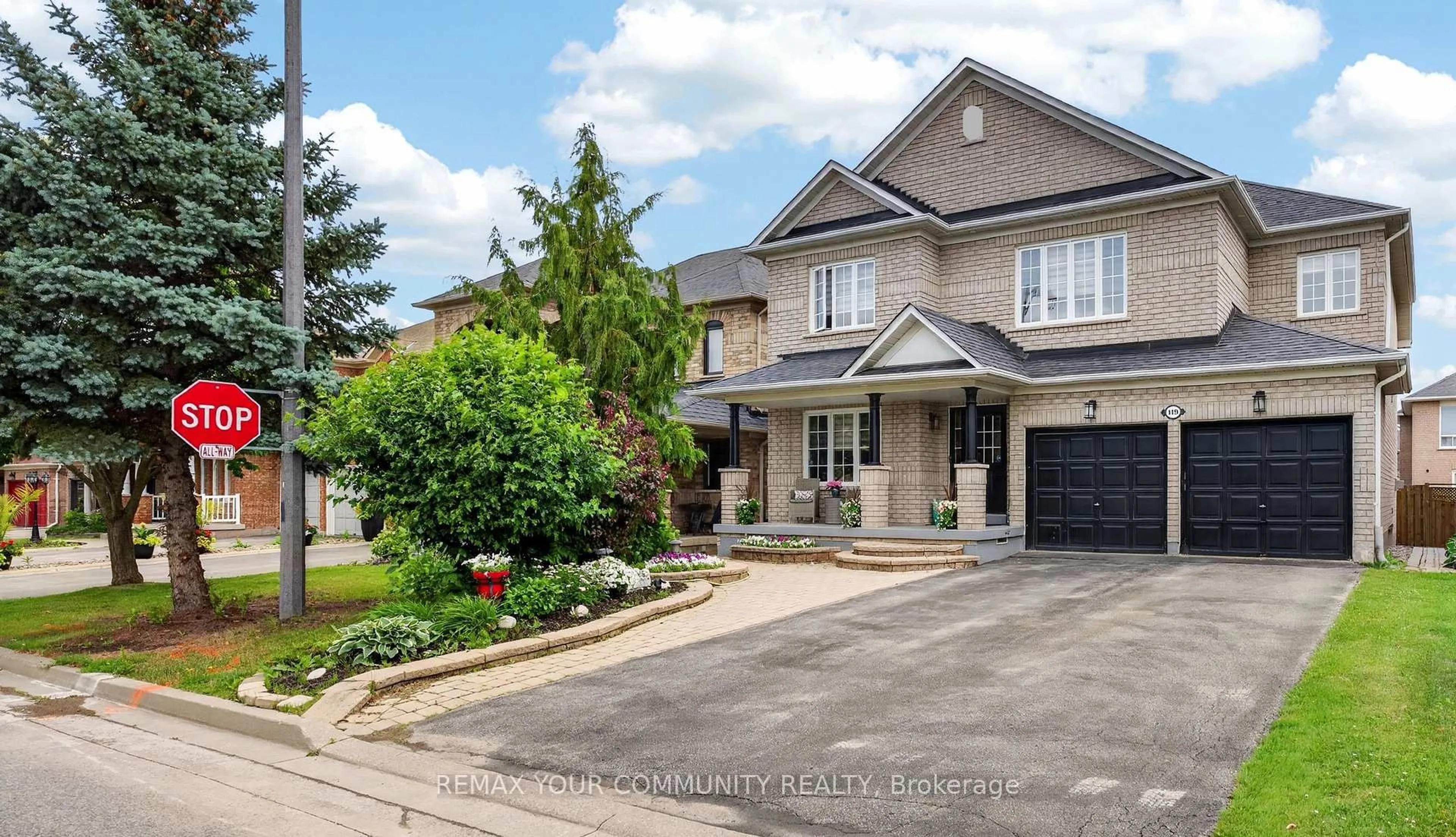 Home with brick exterior material, street for 119 Toscana Rd, Vaughan Ontario L4H 2G1