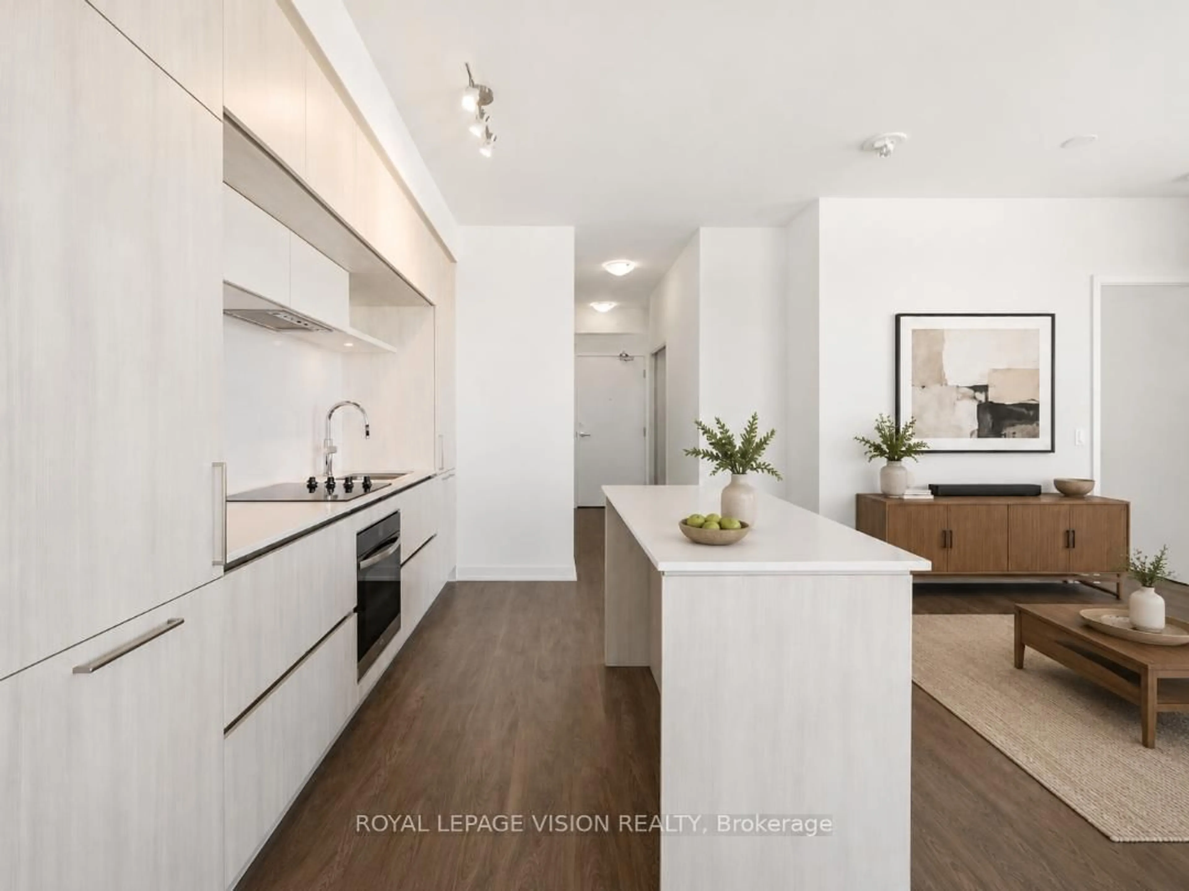 Open concept kitchen, wood/laminate floor for 2 David Eyer Rd #625, Richmond Hill Ontario L4S 0N6