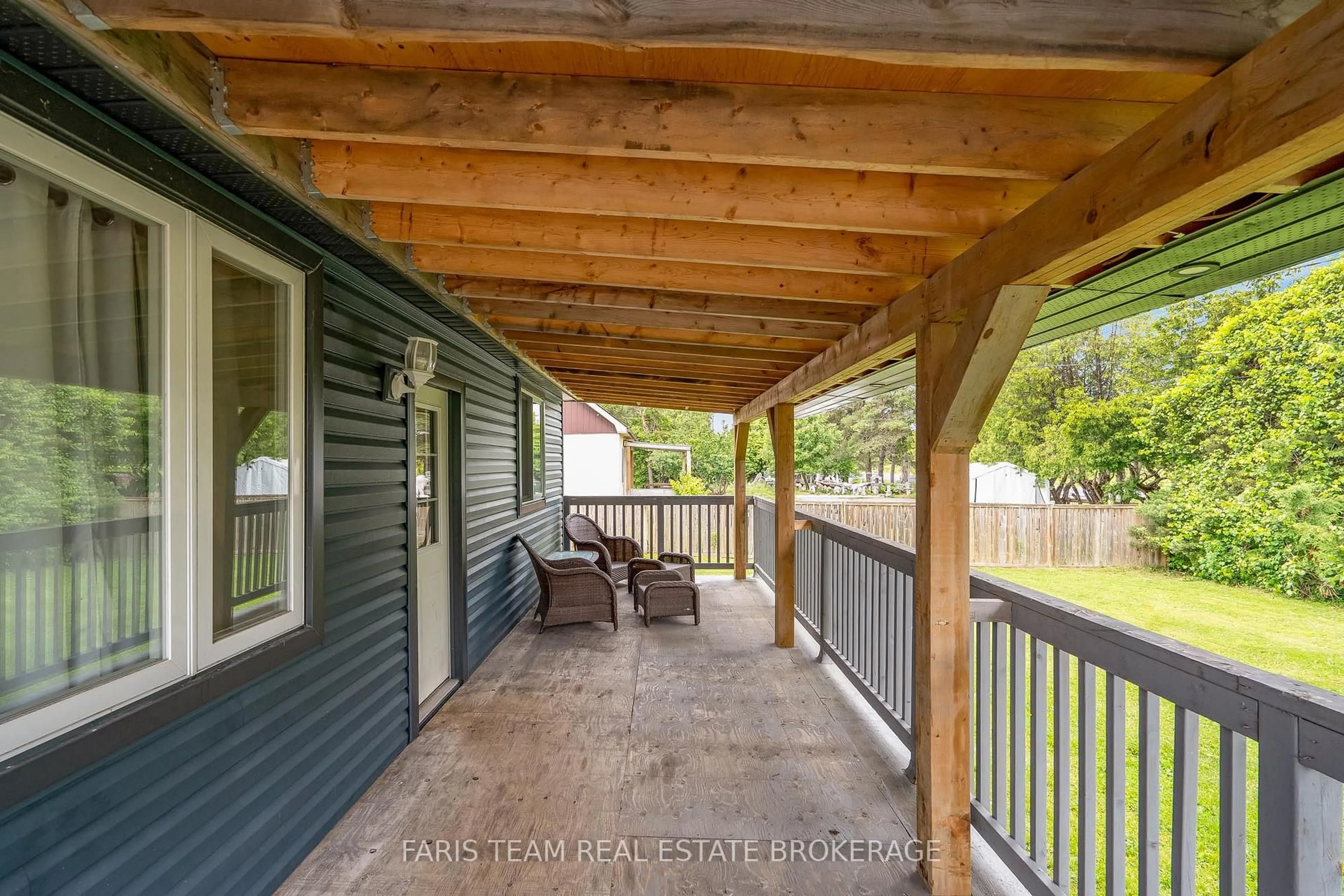 Patio, water/lake/river/ocean view for 1221 10th Line, Innisfil Ontario L9S 3N5