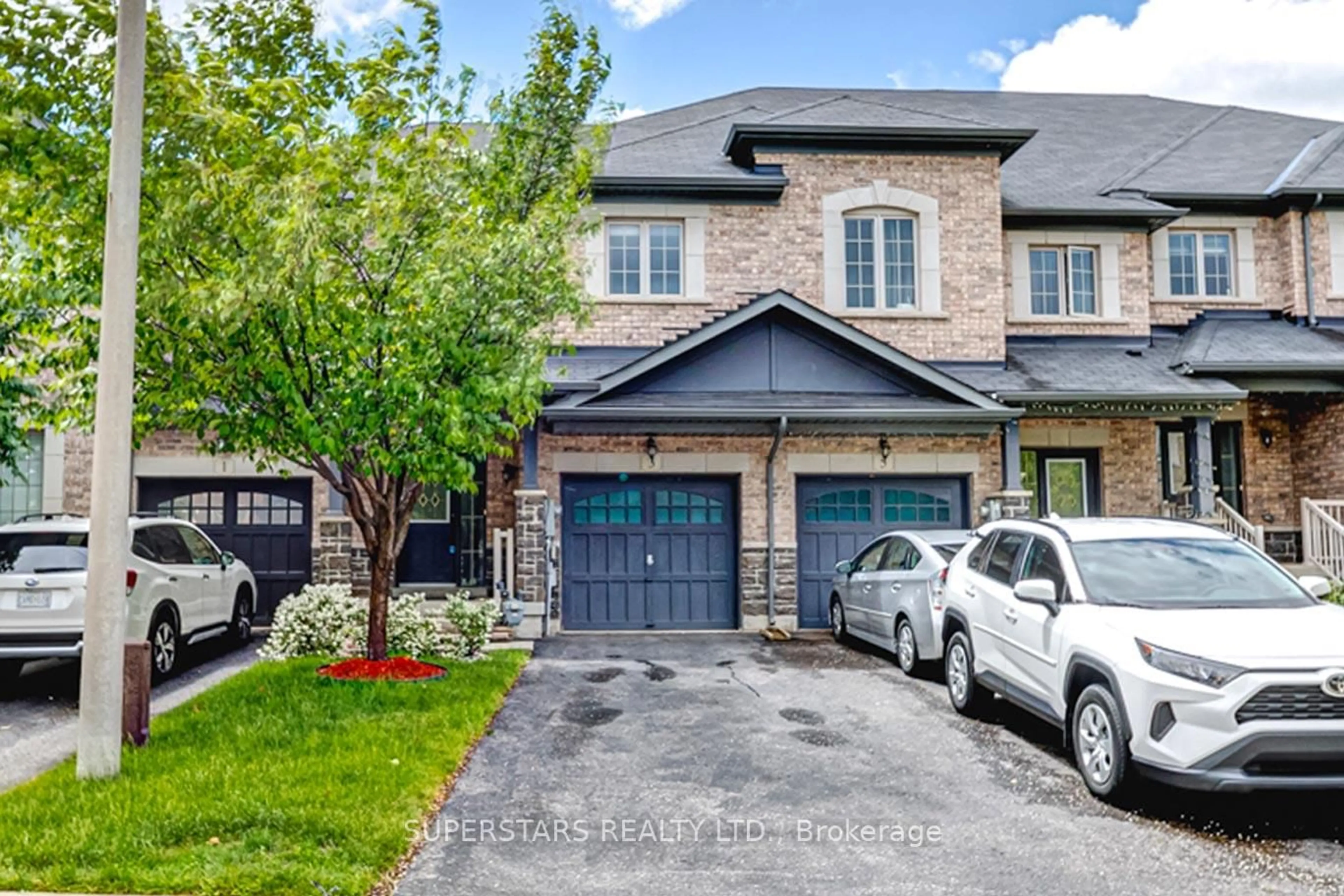 Home with brick exterior material, street for 3 Zachary Pl, Vaughan Ontario L4H 0C2