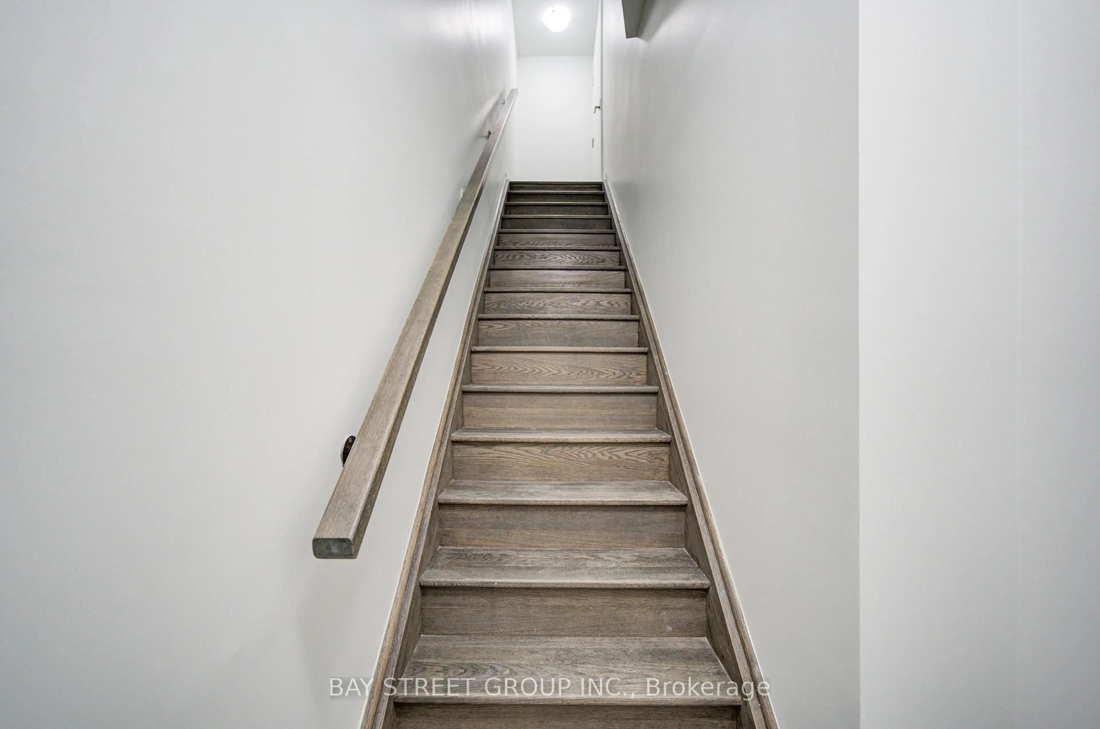 Stairs for 11 Honeycrisp Cres #TH3, Vaughan Ontario L4K 0N6