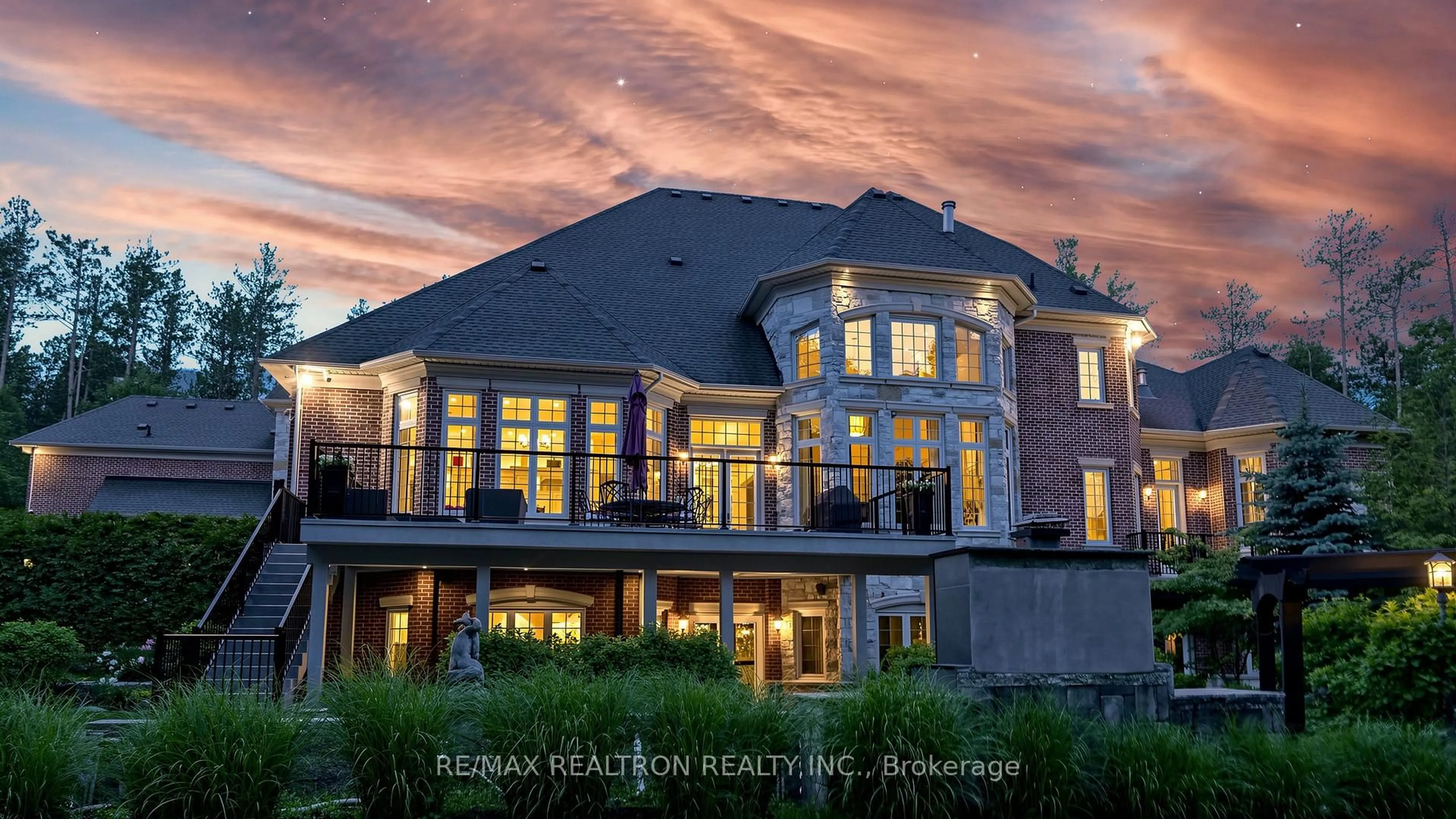Home with brick exterior material, unknown for 29 Moraine Forest Tr, Whitchurch-Stouffville Ontario L4A 0T9