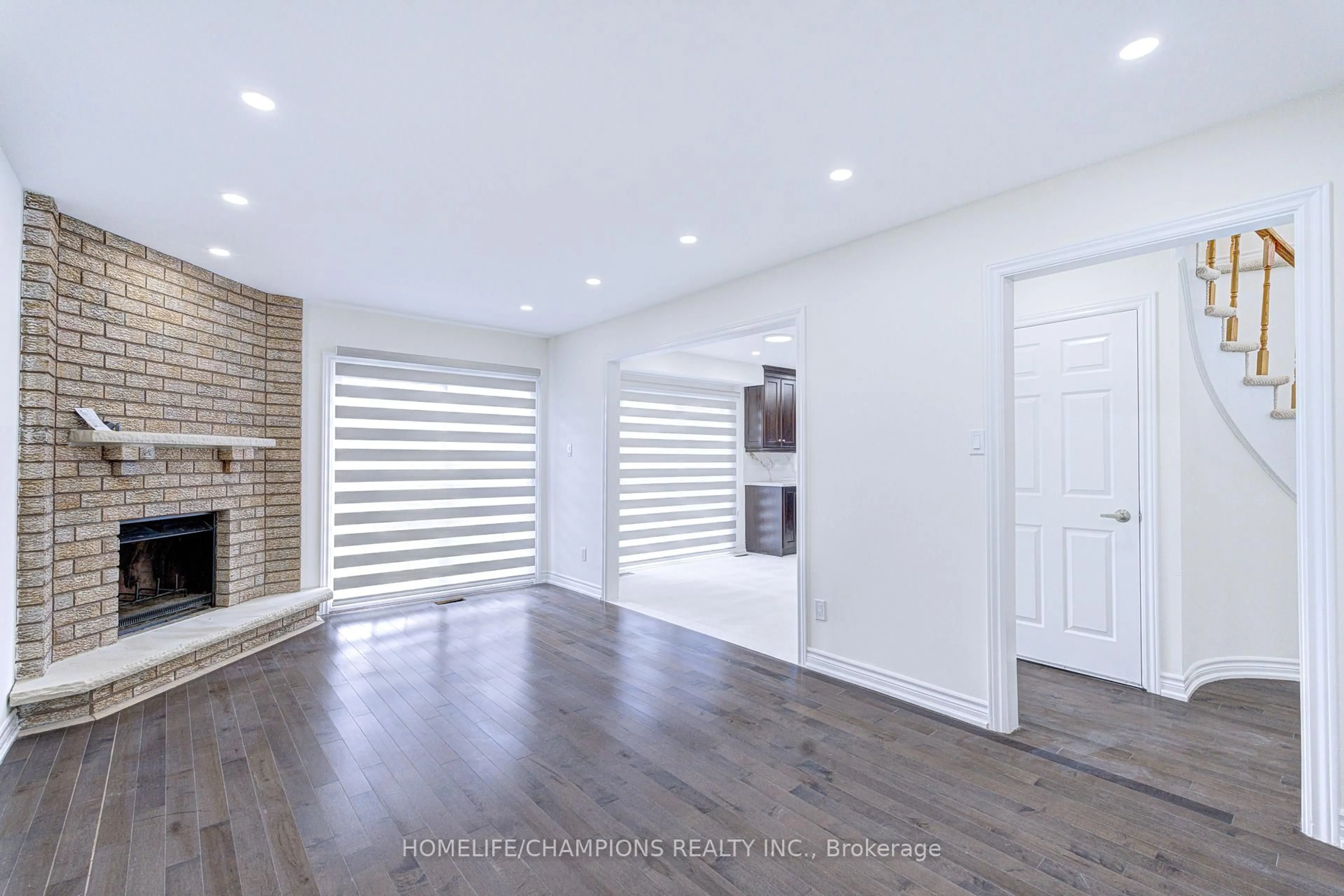 Indoor entryway for 47 Randall Ave, Markham Ontario L3S 1H9