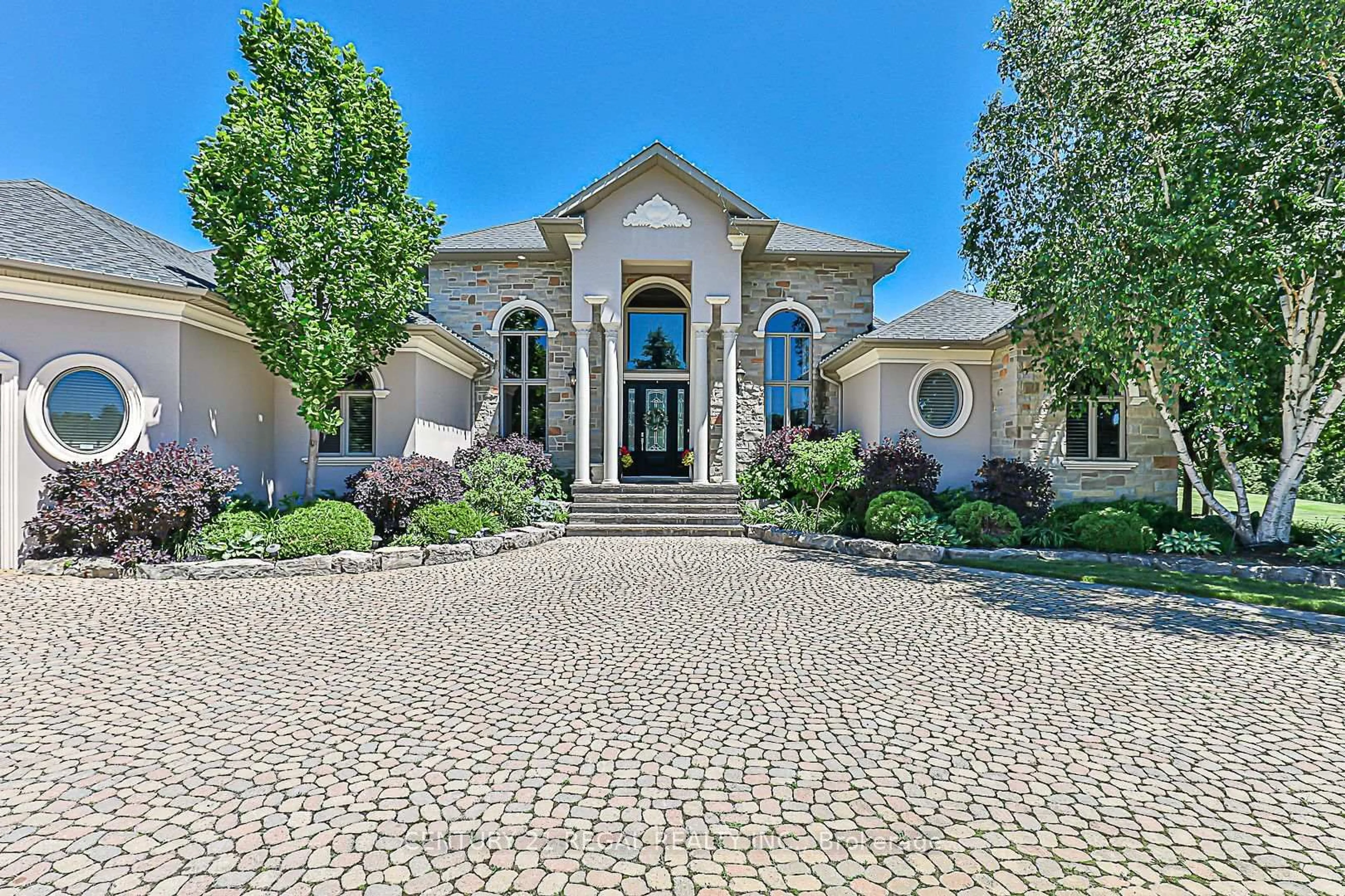Unknown for 16 Lake Woods Dr, Whitchurch-Stouffville Ontario L4A 1P9