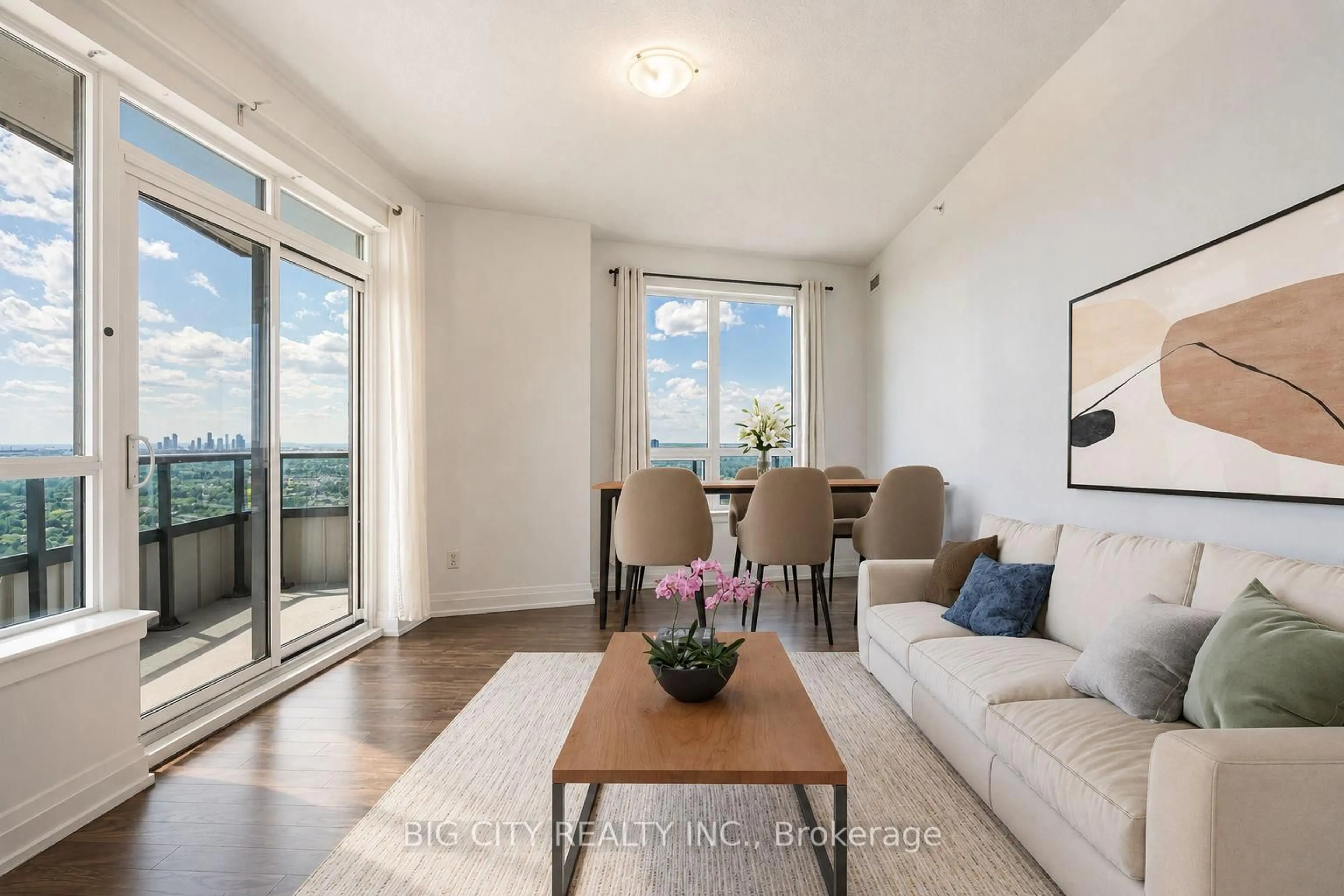 Living room with furniture, unknown for 7161 Yonge St #2425, Markham Ontario L3T 0C8