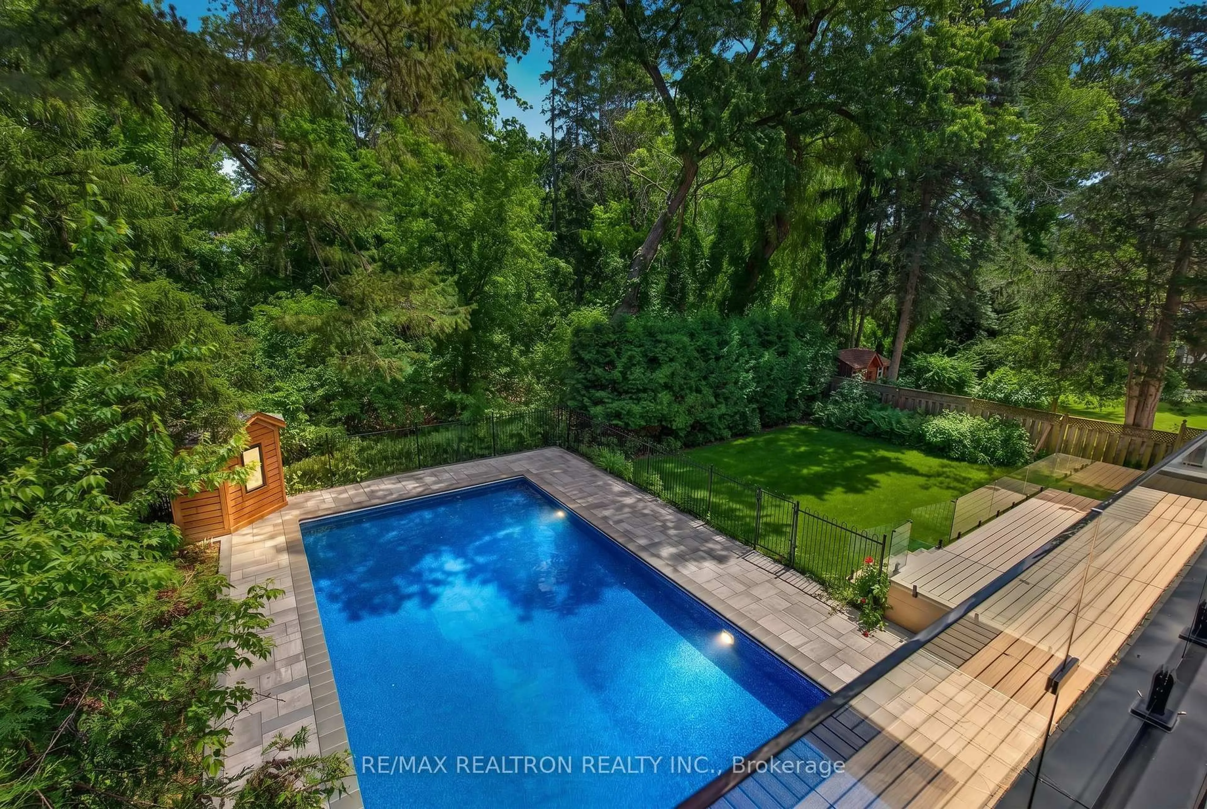 Pool for 41 Sprucewood Dr, Markham Ontario L3T 2P8