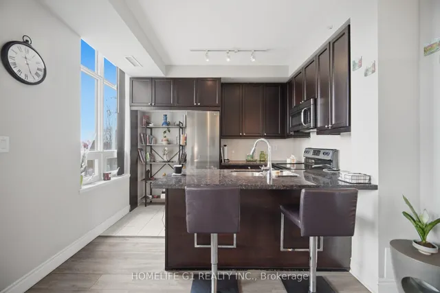 2396 Major Mackenzie Dr #212, Vaughan 4