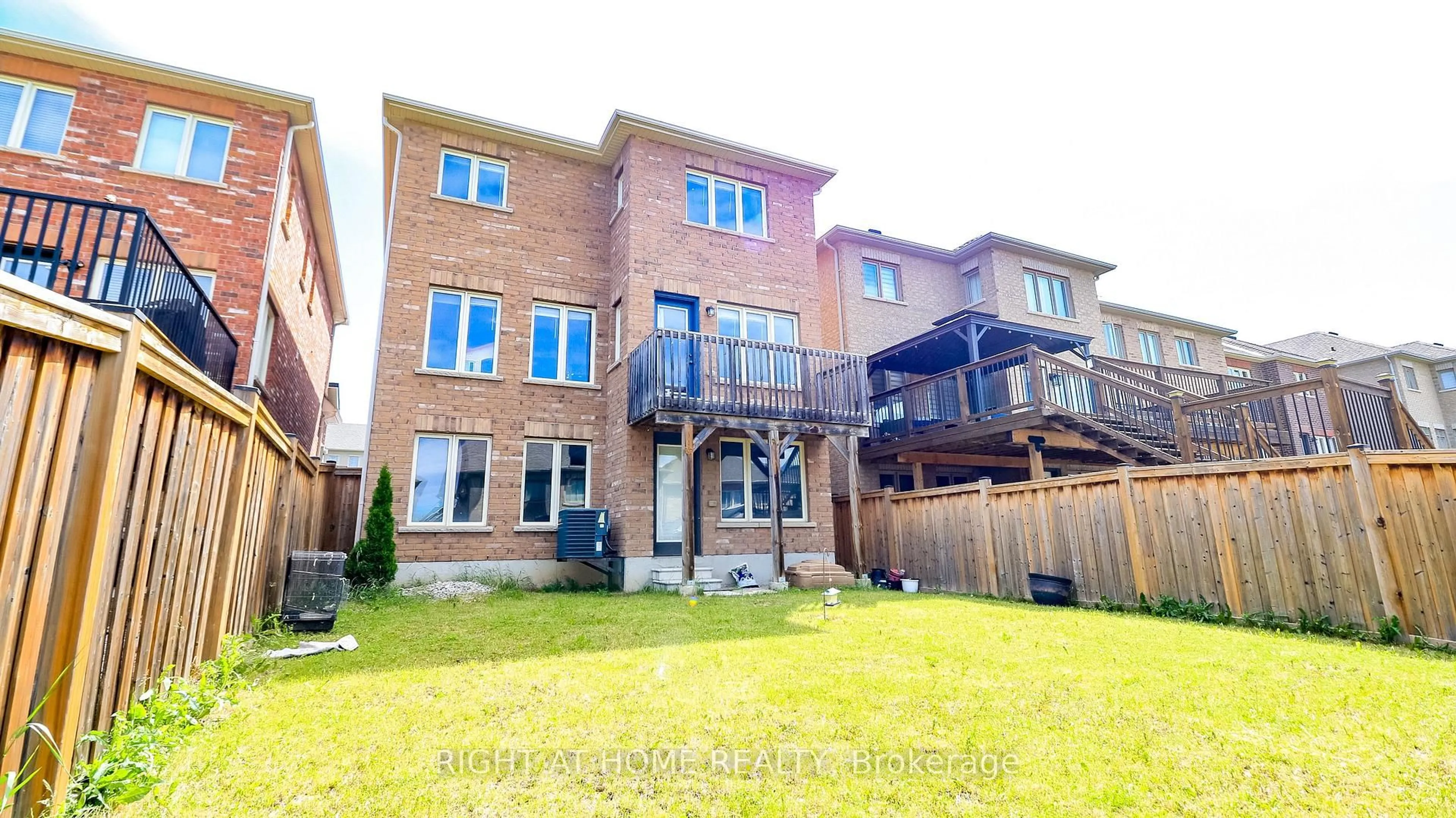 Unknown for 8 Cherry Lane, New Tecumseth Ontario L9R 0M1