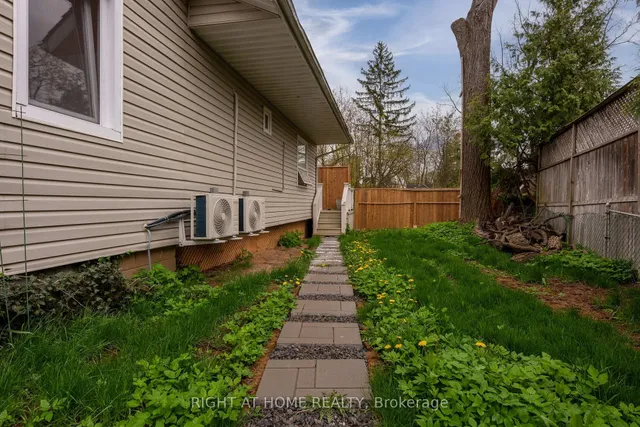 120 Wright St, Richmond Hill 4