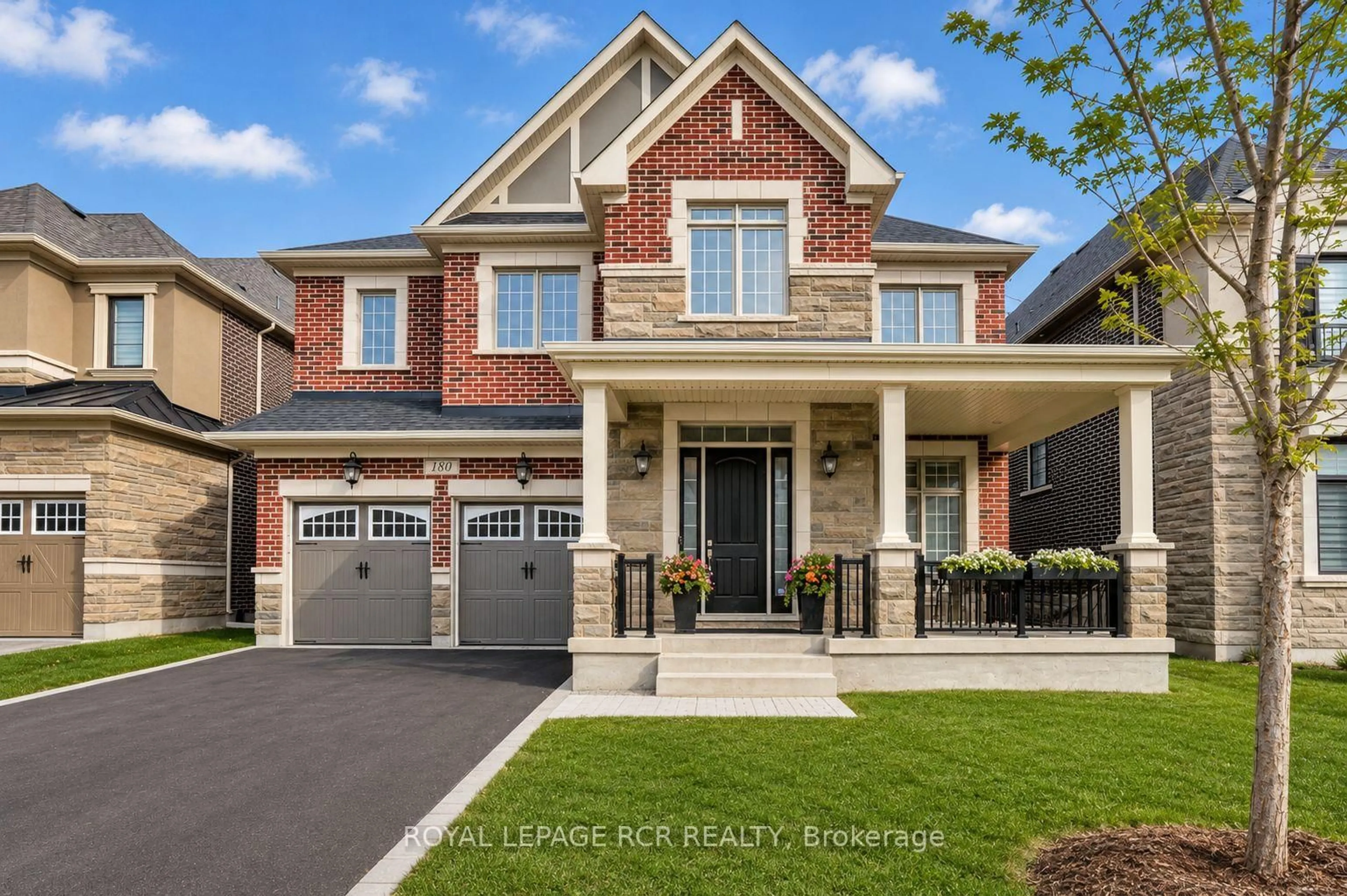 Home with brick exterior material, street for 180 Klein Mills Rd, Vaughan Ontario L4H 4W4