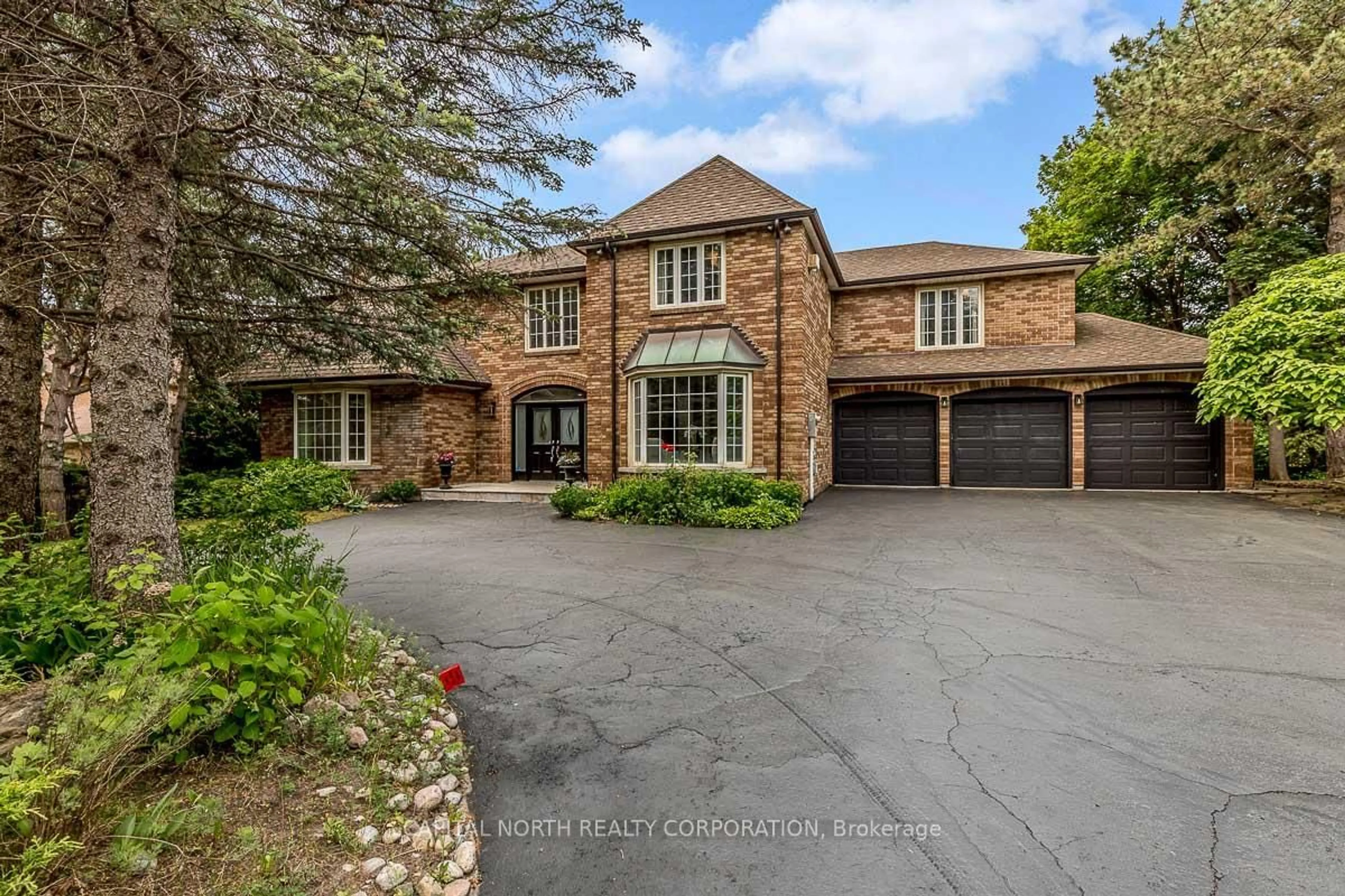 Home with brick exterior material, street for 4 Prescott Crt, Markham Ontario L3T 5W7