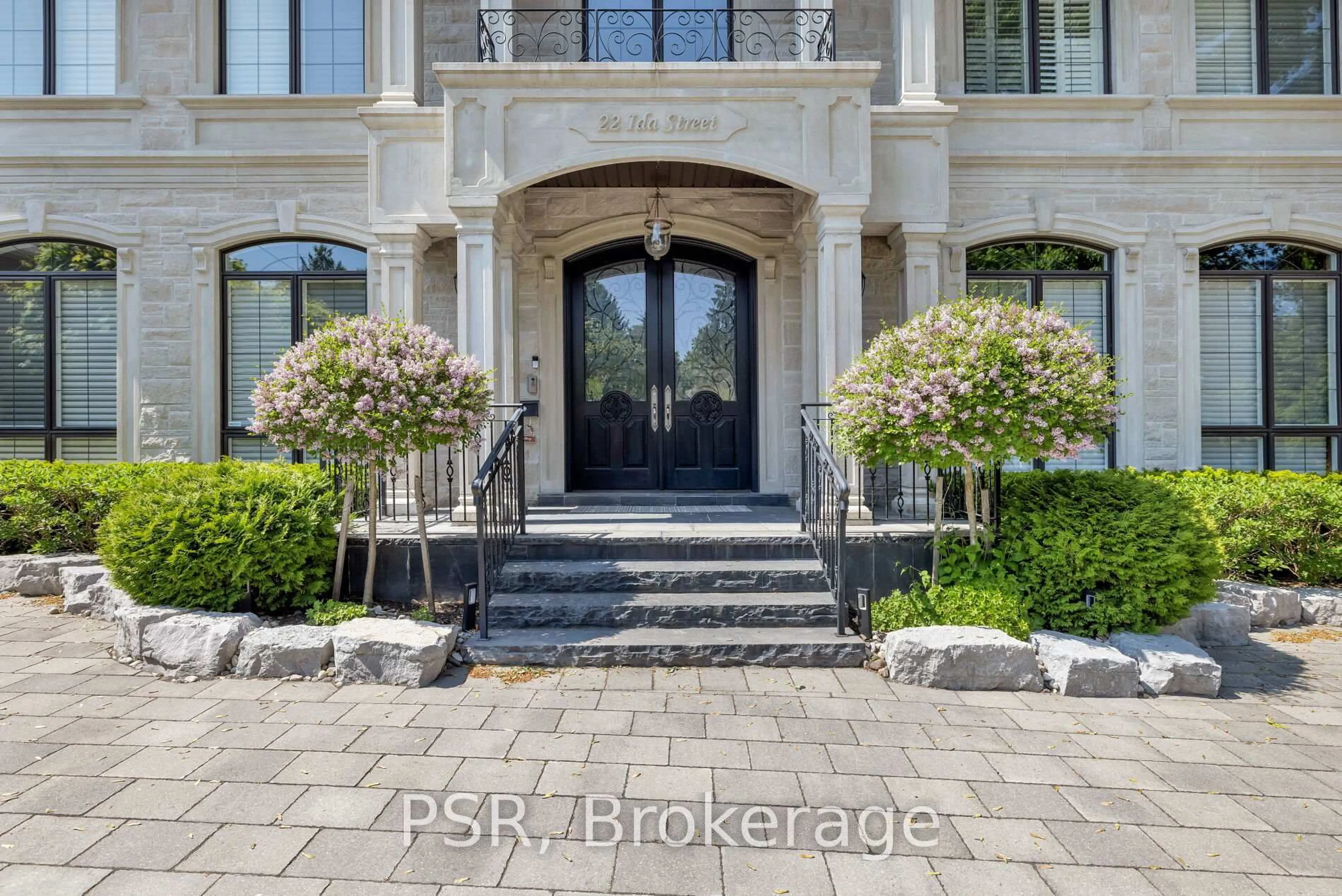 Indoor entryway for 22 Ida St, Markham Ontario L3T 1X5