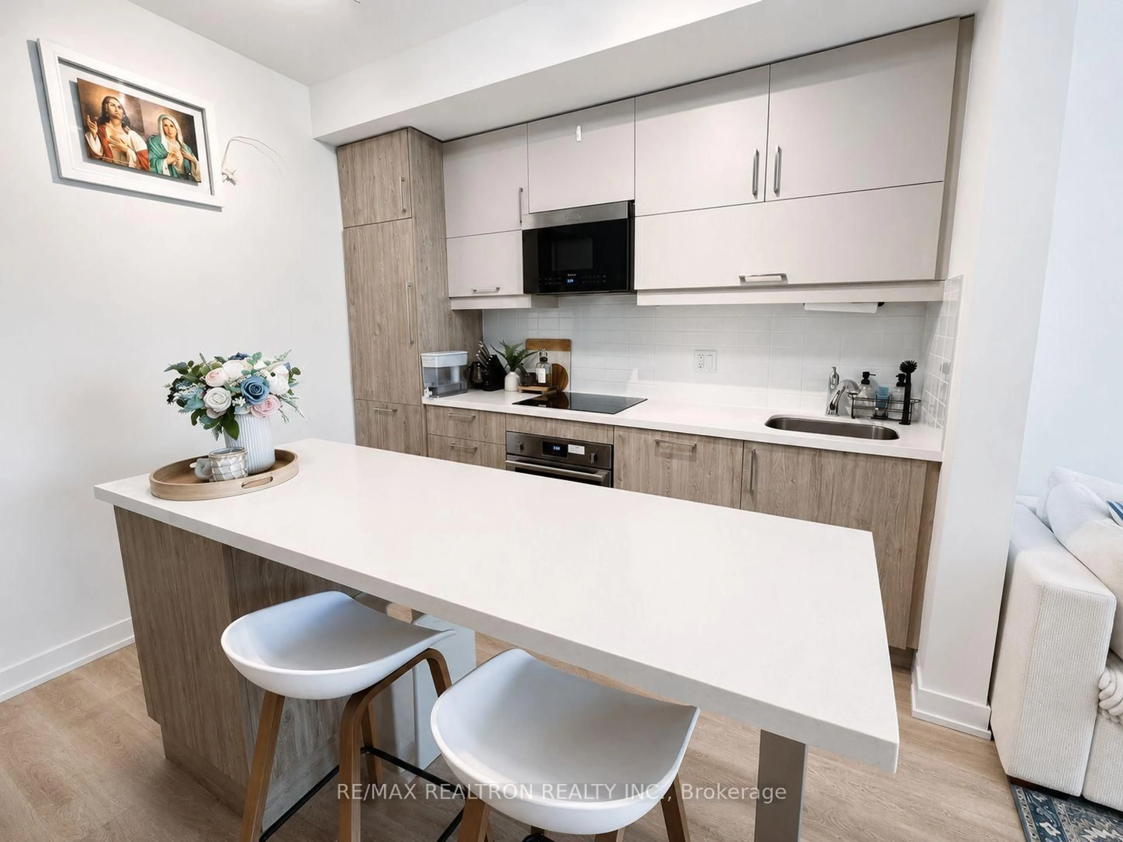 Contemporary kitchen, unknown for 8119 Birchmount Rd #1313, Markham Ontario L6G 0H5