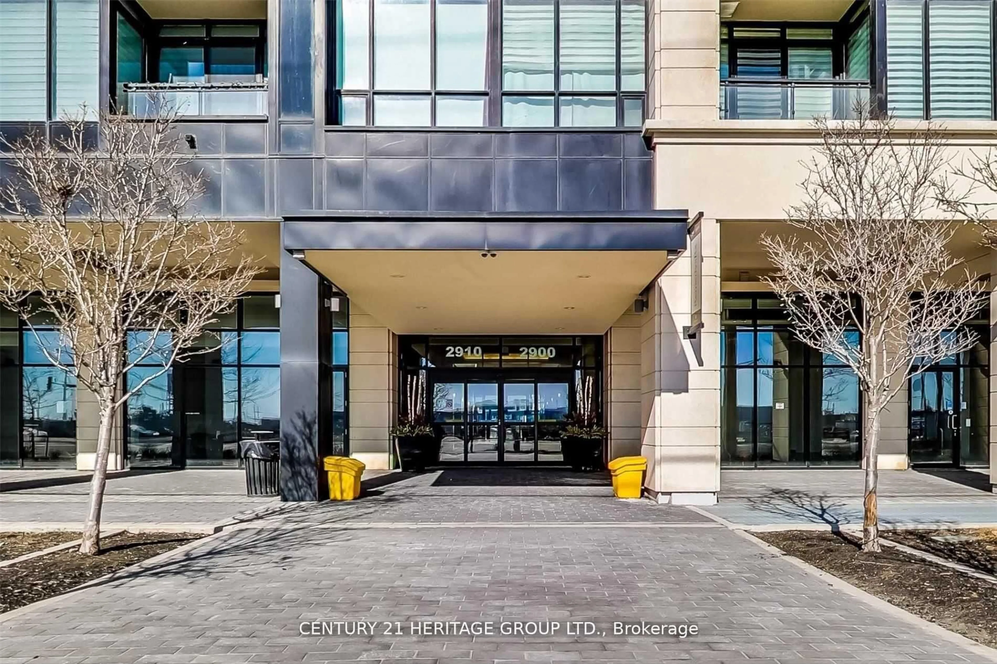 Indoor foyer for 2900 Highway 7 #3402, Vaughan Ontario L4K 0G3