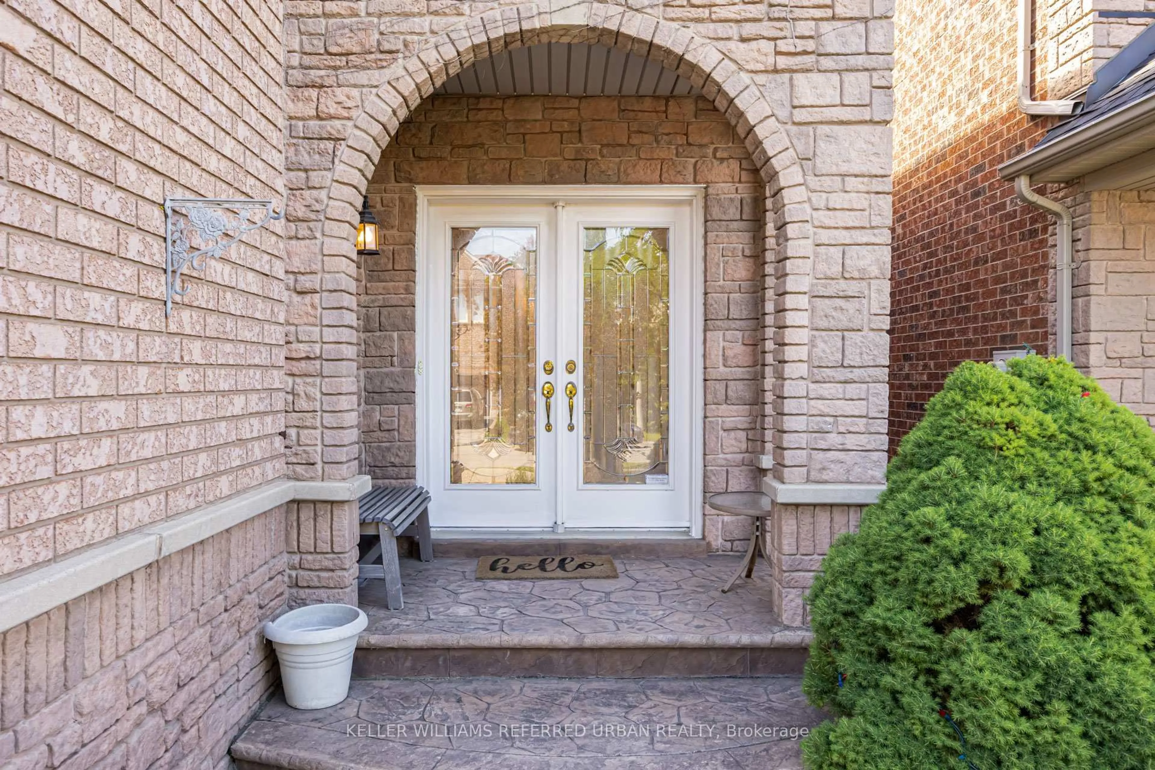 Indoor entryway for 51 Belvia Dr, Vaughan Ontario L4K 5J6