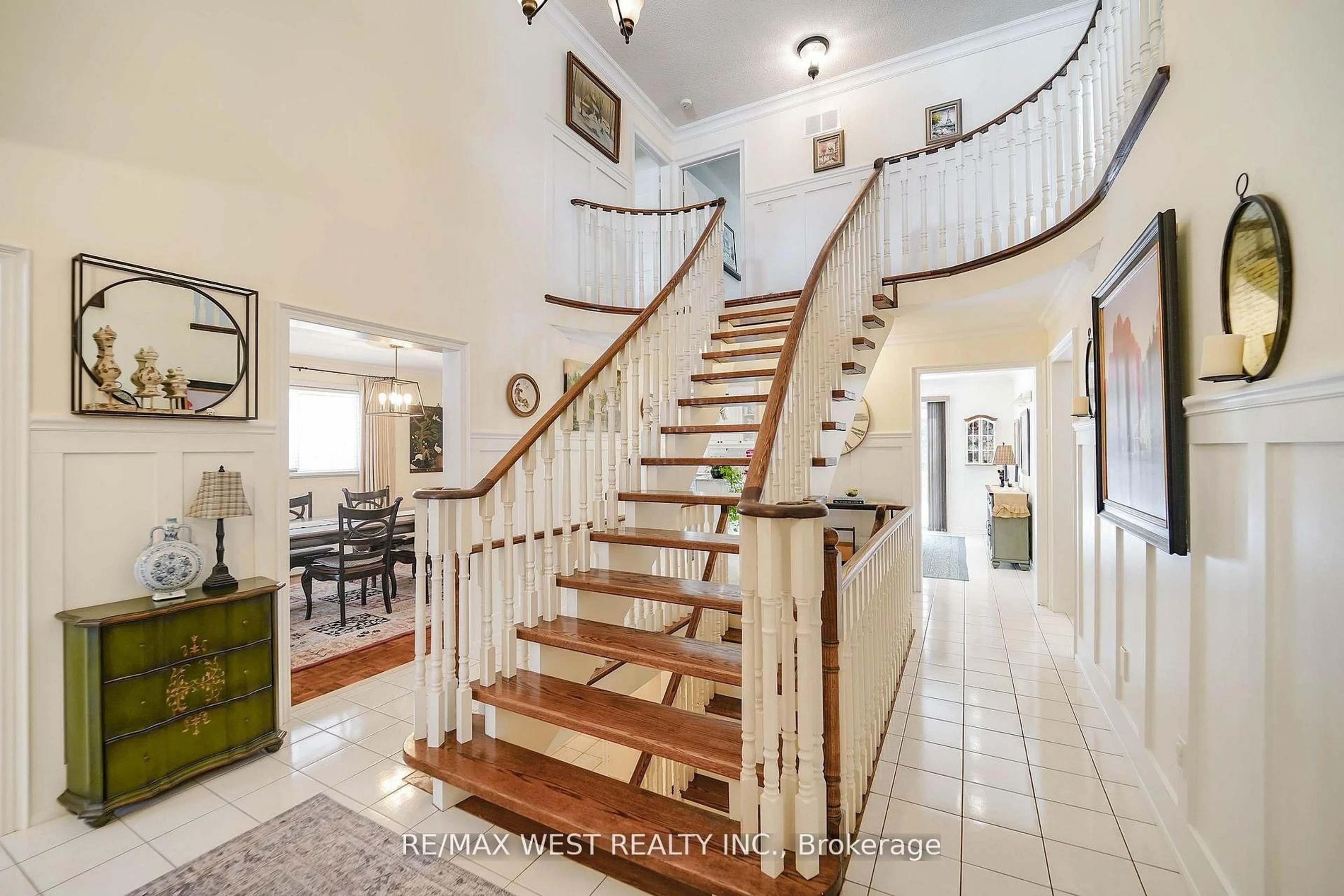Unknown for 43 Summitcrest Dr, Richmond Hill Ontario L4S 1A7
