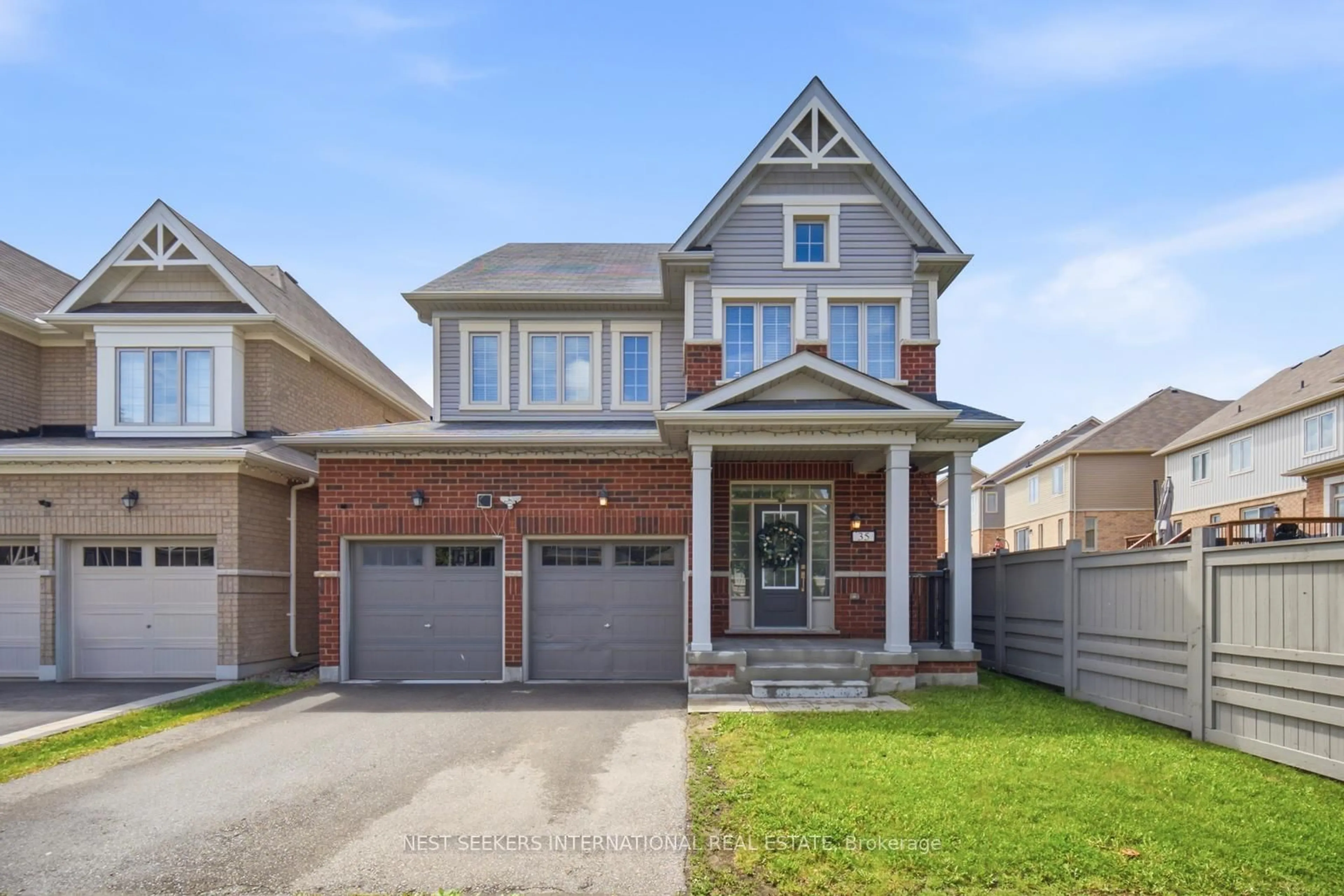 Home with brick exterior material, street for 35 Pridham Pl, New Tecumseth Ontario L0G 1W0