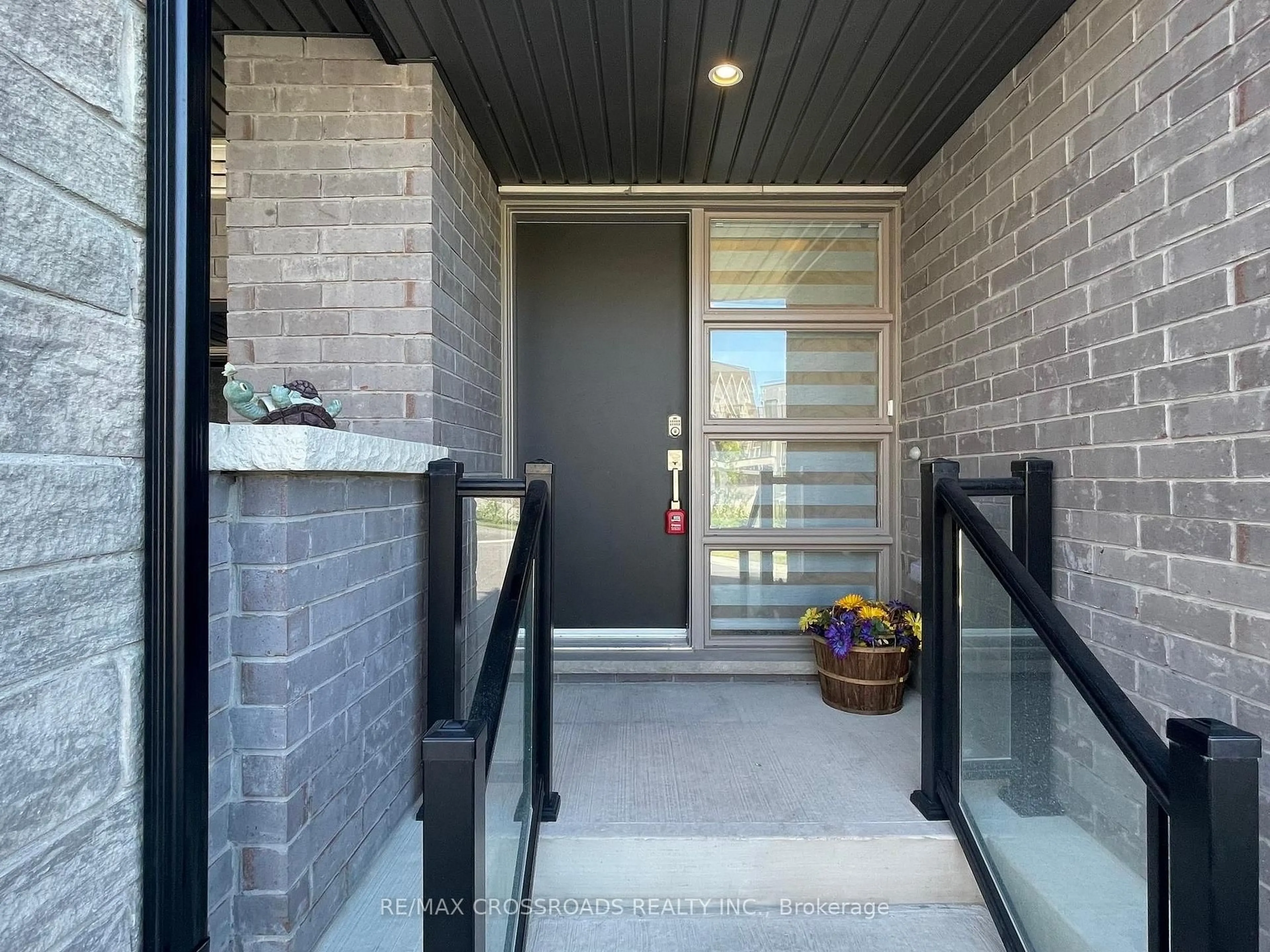 Indoor entryway for 9 Oscar Steeper Lane, Markham Ontario L6C 3L7