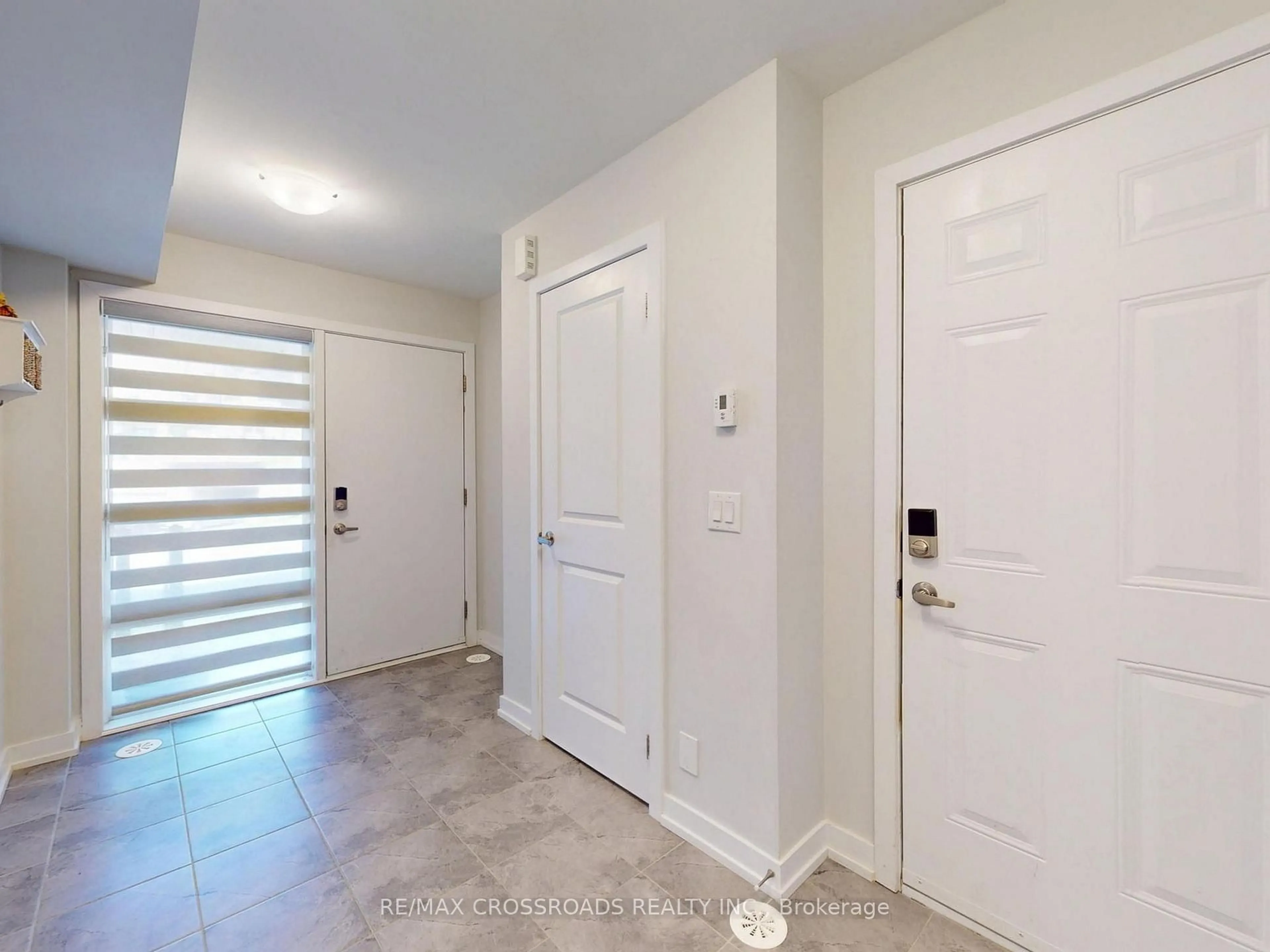 Indoor entryway for 9 Oscar Steeper Lane, Markham Ontario L6C 3L7