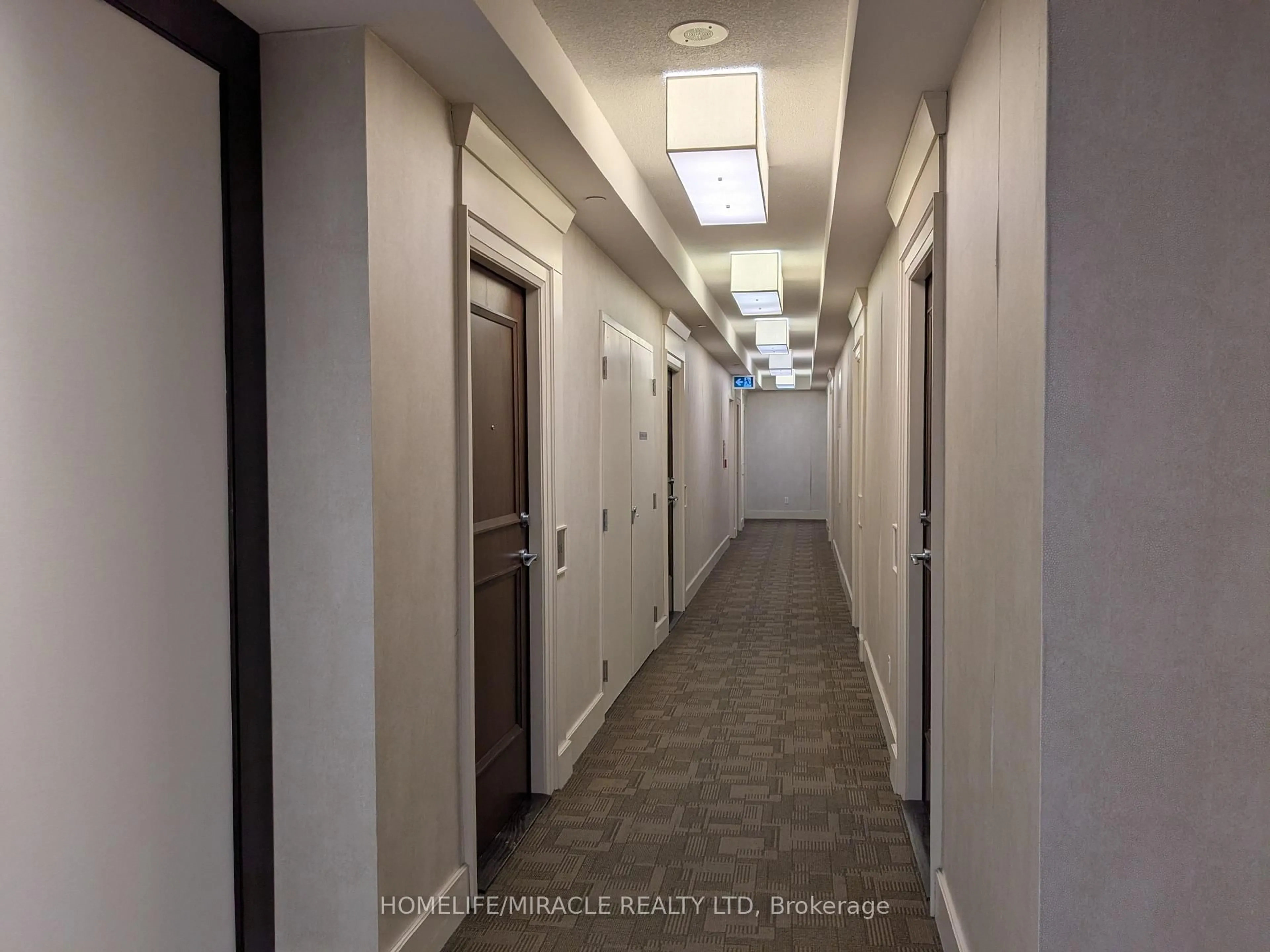 Indoor foyer for 9582 Markham Rd #611, Markham Ontario L6E 0T4