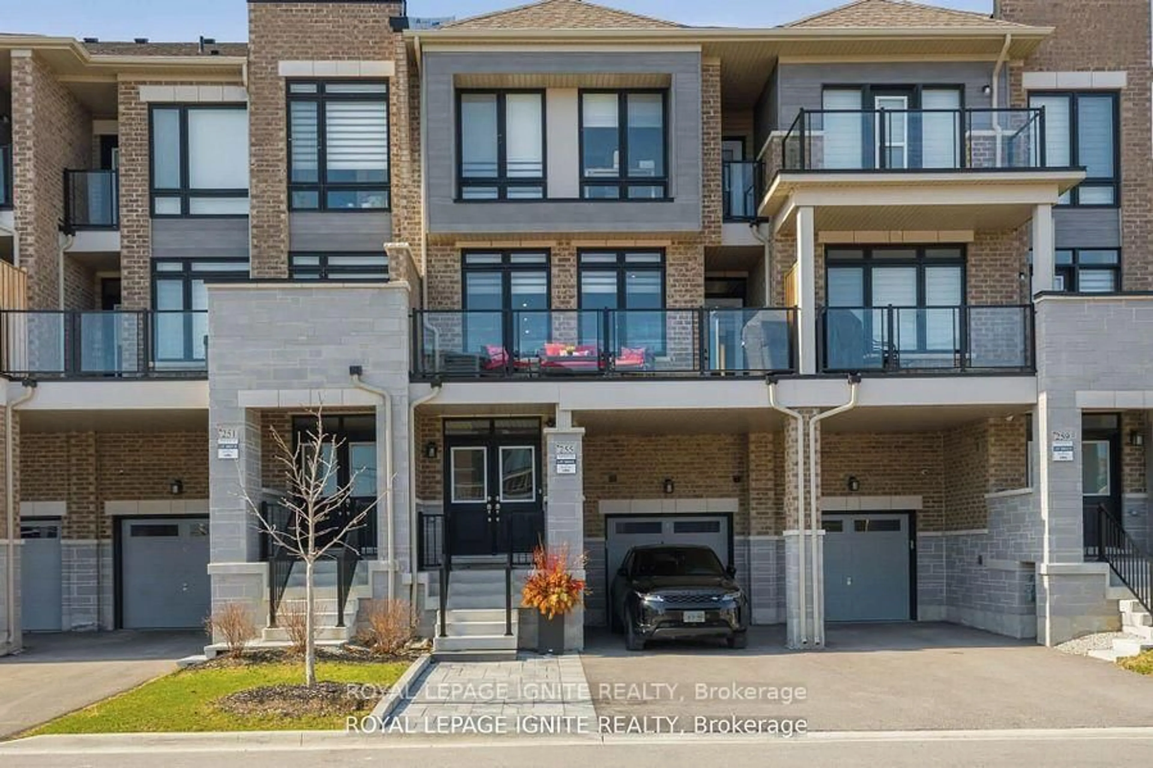 Home with brick exterior material, street for 255 Moody Dr, Vaughan Ontario L4H 5G2
