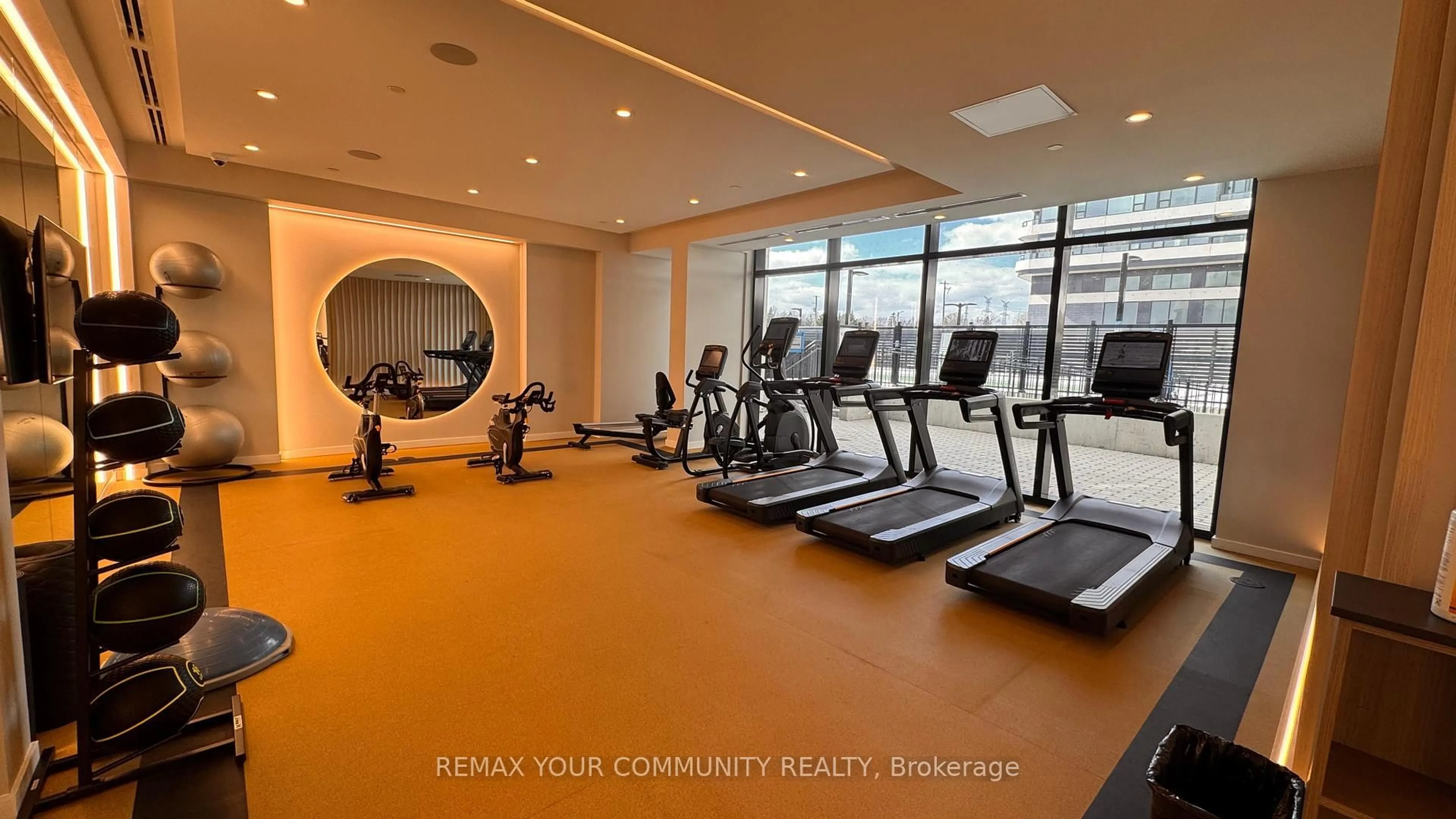 Gym or fitness room for 8188 yonge St #408, Vaughan Ontario L4J 0M2