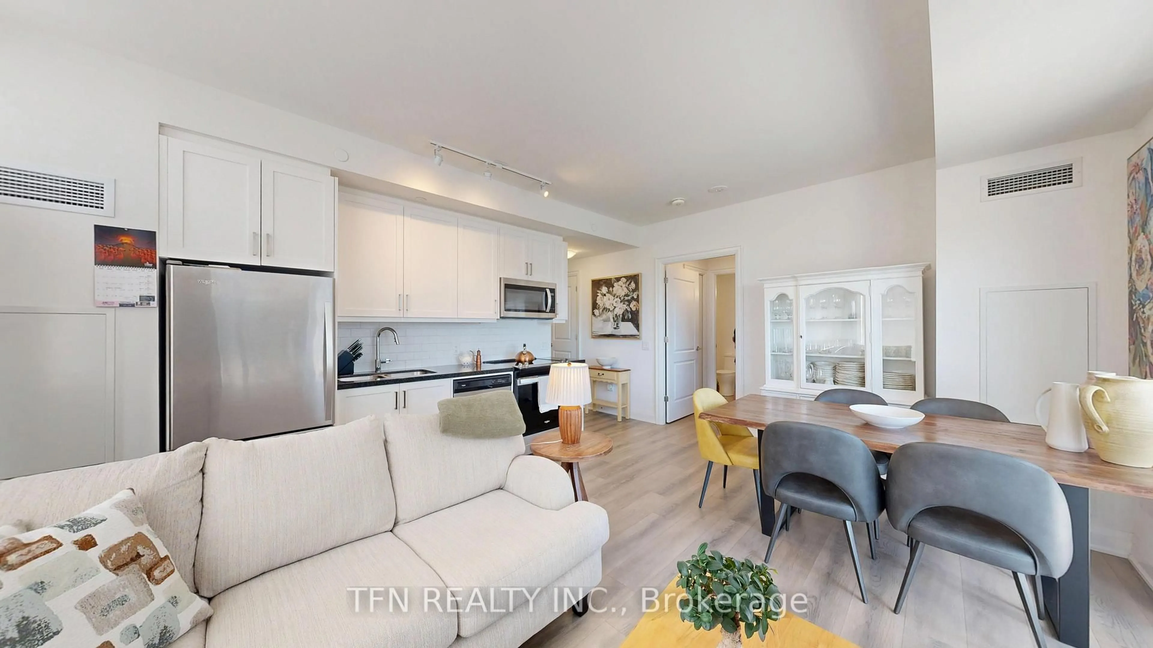 Open concept kitchen, unknown for 10 Gatineau Dr #602, Vaughan Ontario L4J 0L2