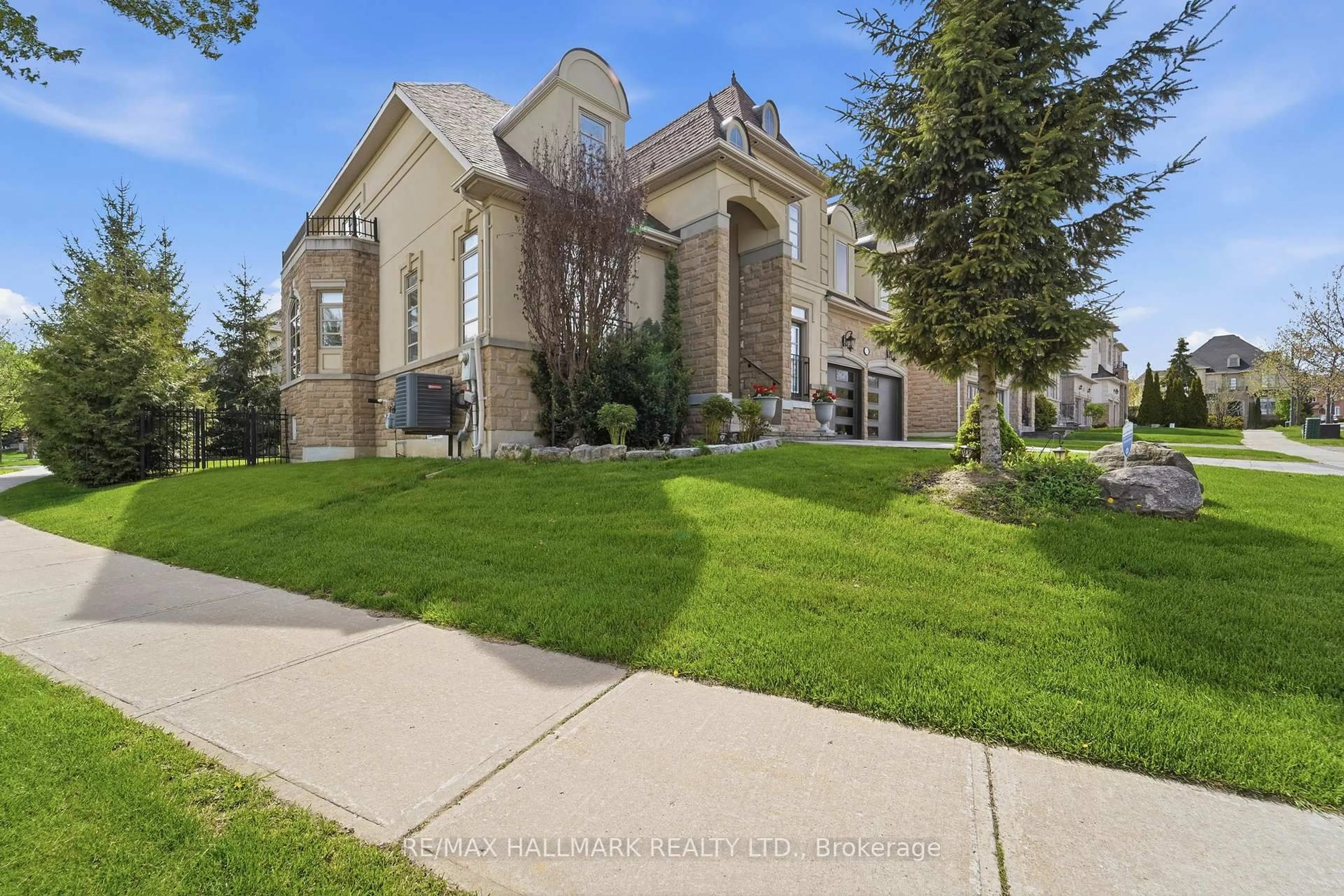 Unknown for 11 Pagean Dr, Richmond Hill Ontario L4E 4R7