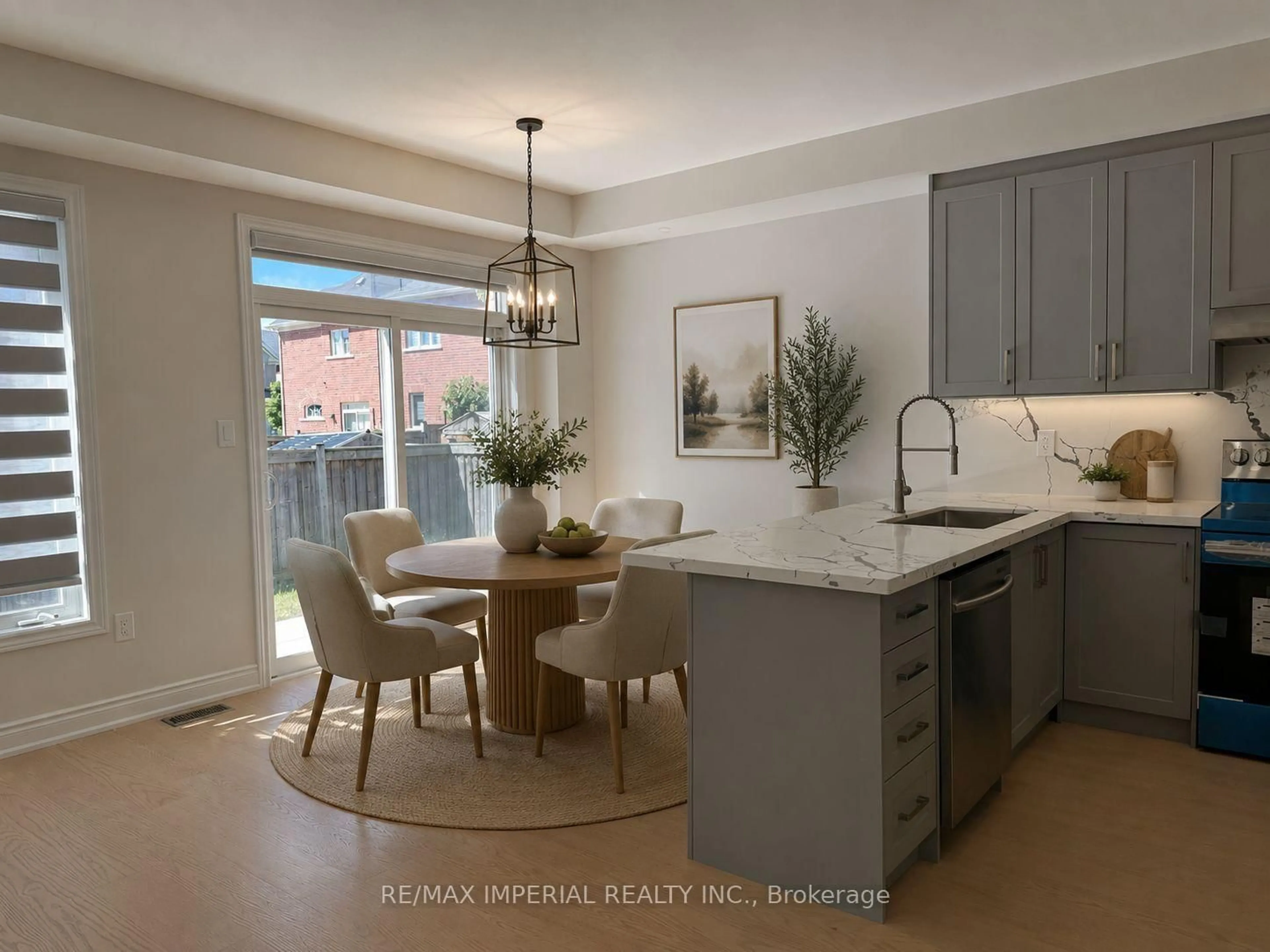 Open concept kitchen, ceramic/tile floor for 58 Betony Dr, Richmond Hill Ontario L4E 0V6