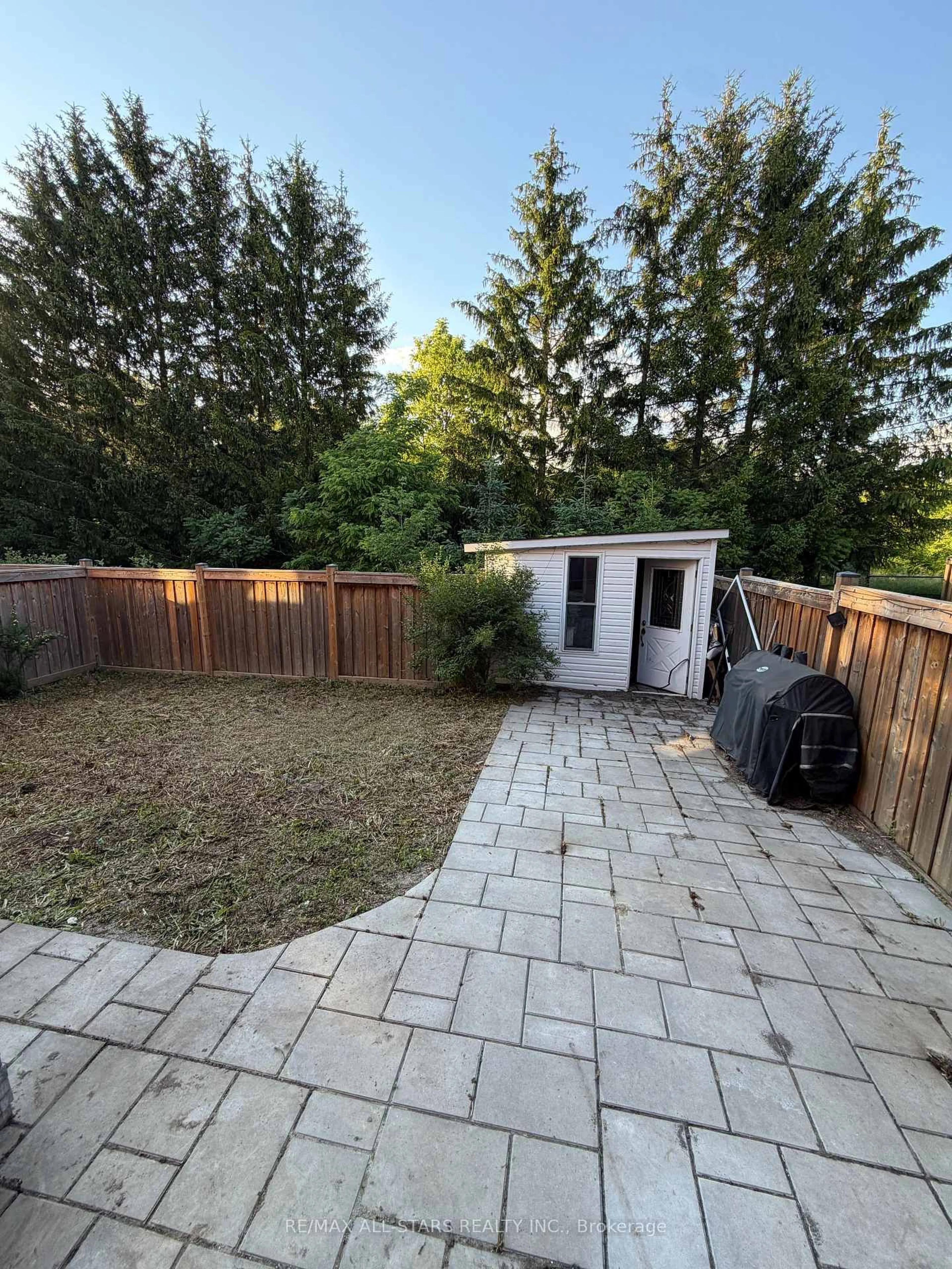 Unknown for 244 Greenwood Rd, Whitchurch-Stouffville Ontario L4A 4N8