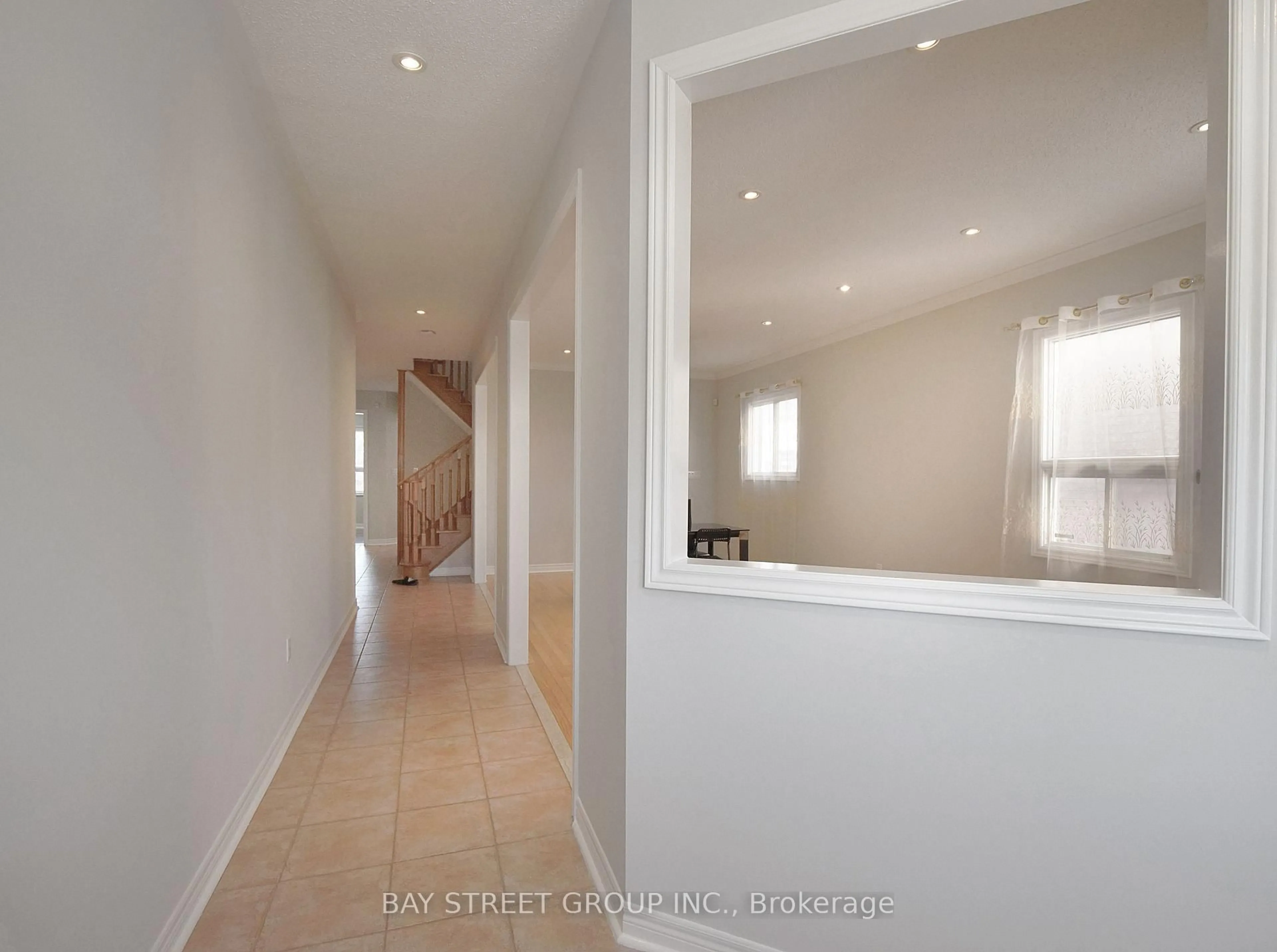 Unknown for 346 Castan Ave, Markham Ontario L3R 4S3