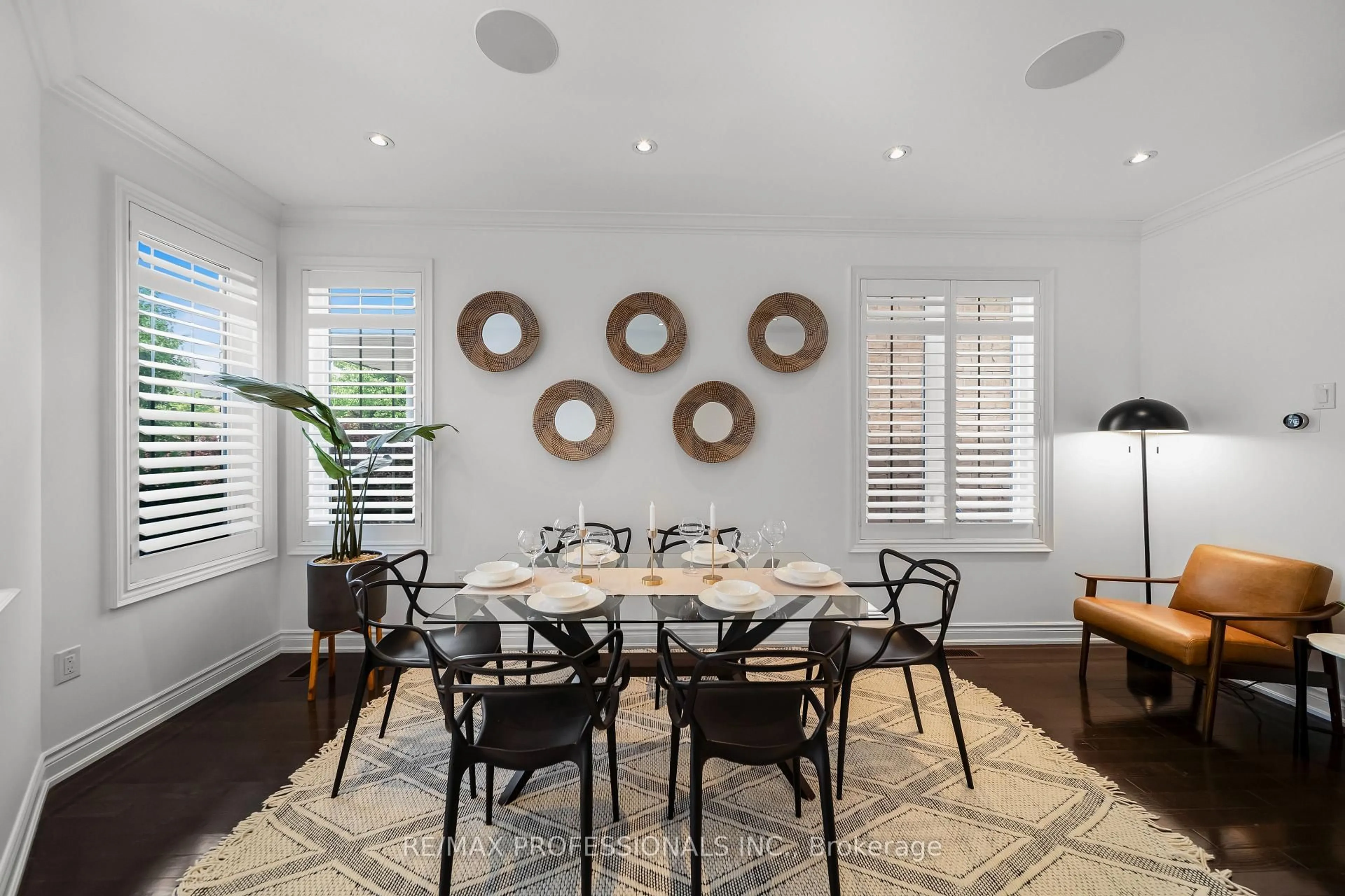 Dining room, ceramic/tile floor for 11 Pelham Dr, Vaughan Ontario L4H 3Z5